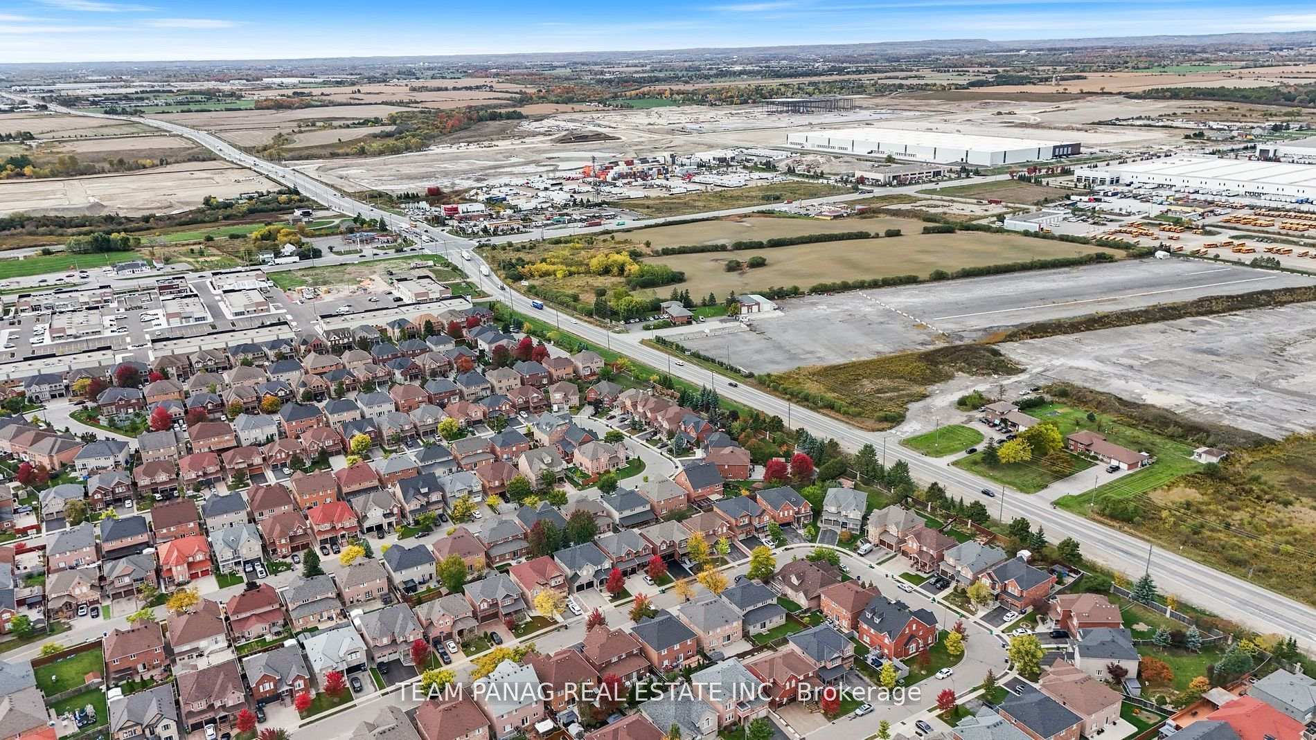 Photo 46 of 48 Citadel Crescent, Brampton, Vales of Castlemore North — HOMEH