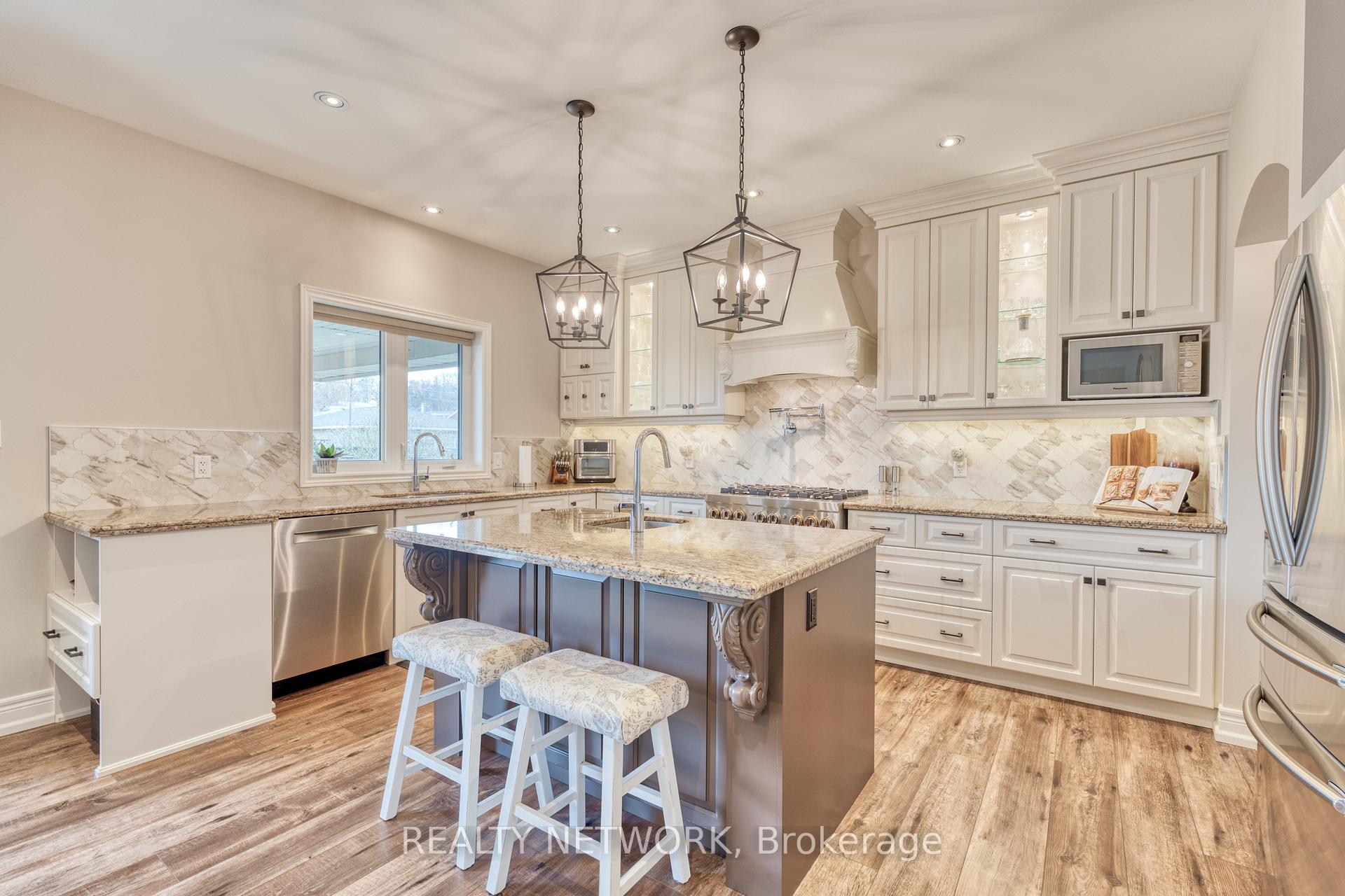 Photo 12 of 28 Southmeadow Crescent, Hamilton, Stoney Creek — HOMEH