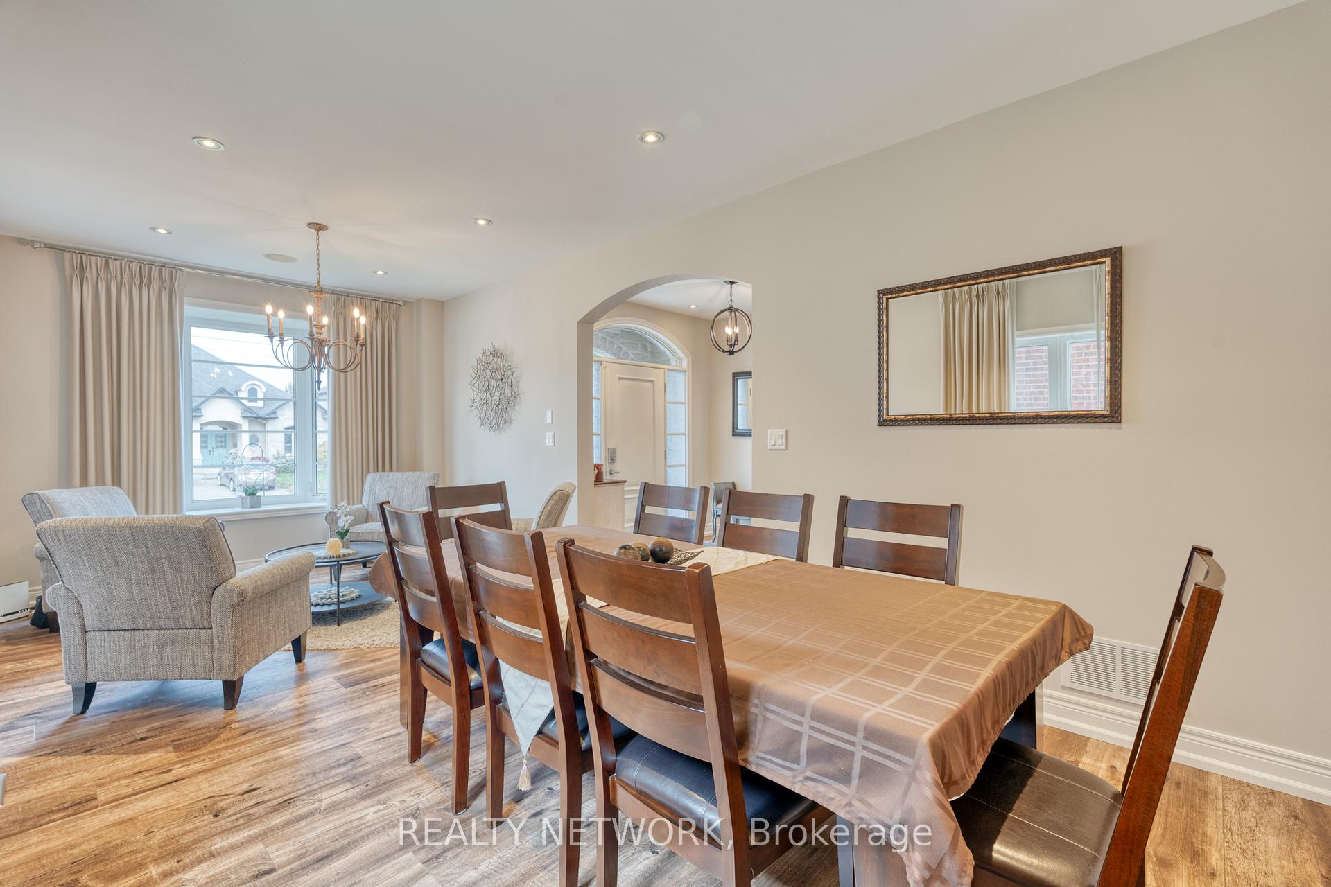 Photo 18 of 28 Southmeadow Crescent, Hamilton, Stoney Creek — HOMEH