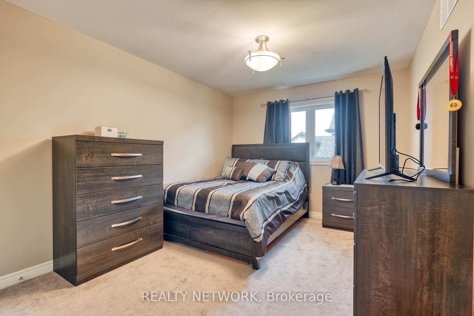 Photo 27 of 28 Southmeadow Crescent, Hamilton, Stoney Creek — HOMEH