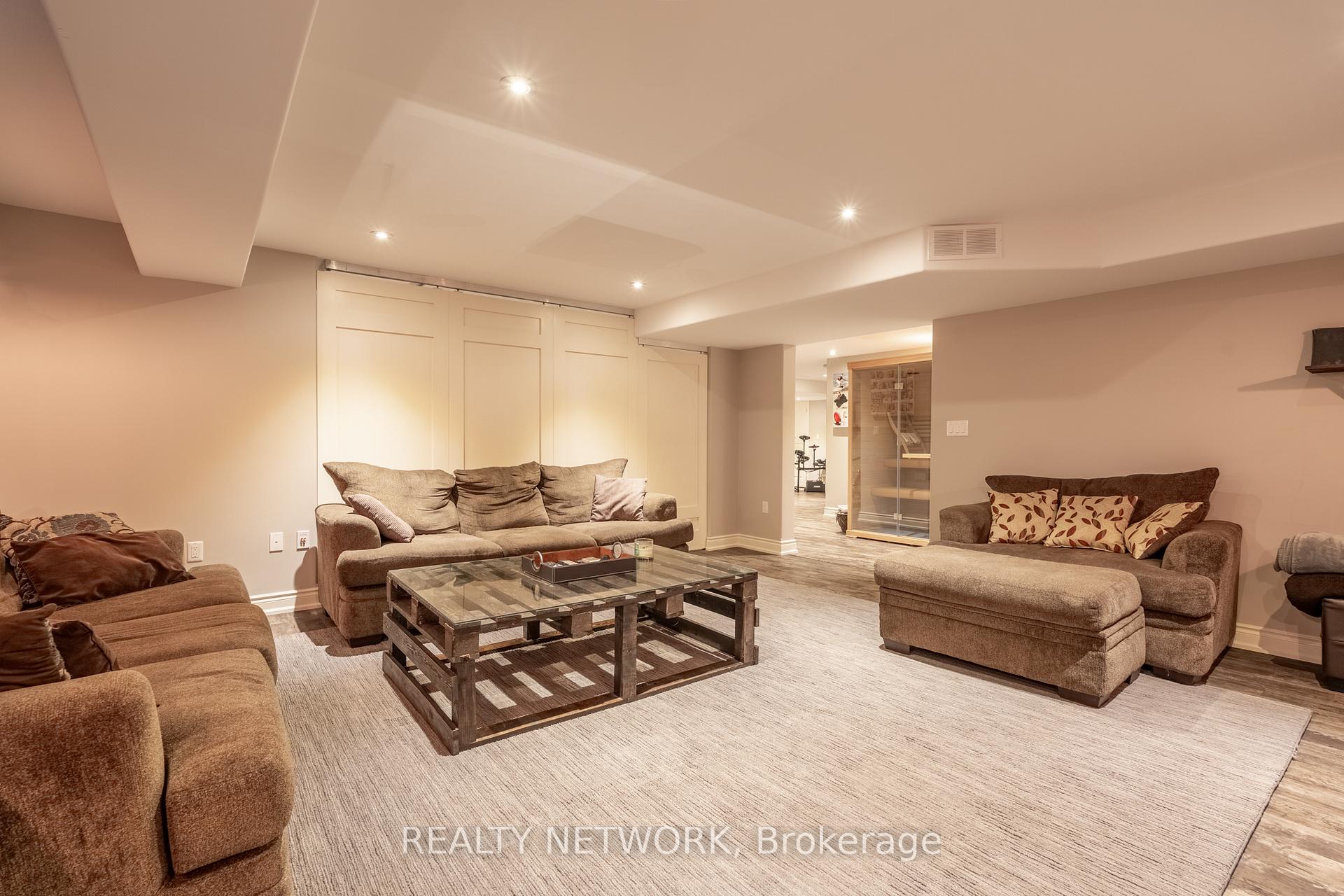 Photo 34 of 28 Southmeadow Crescent, Hamilton, Stoney Creek — HOMEH