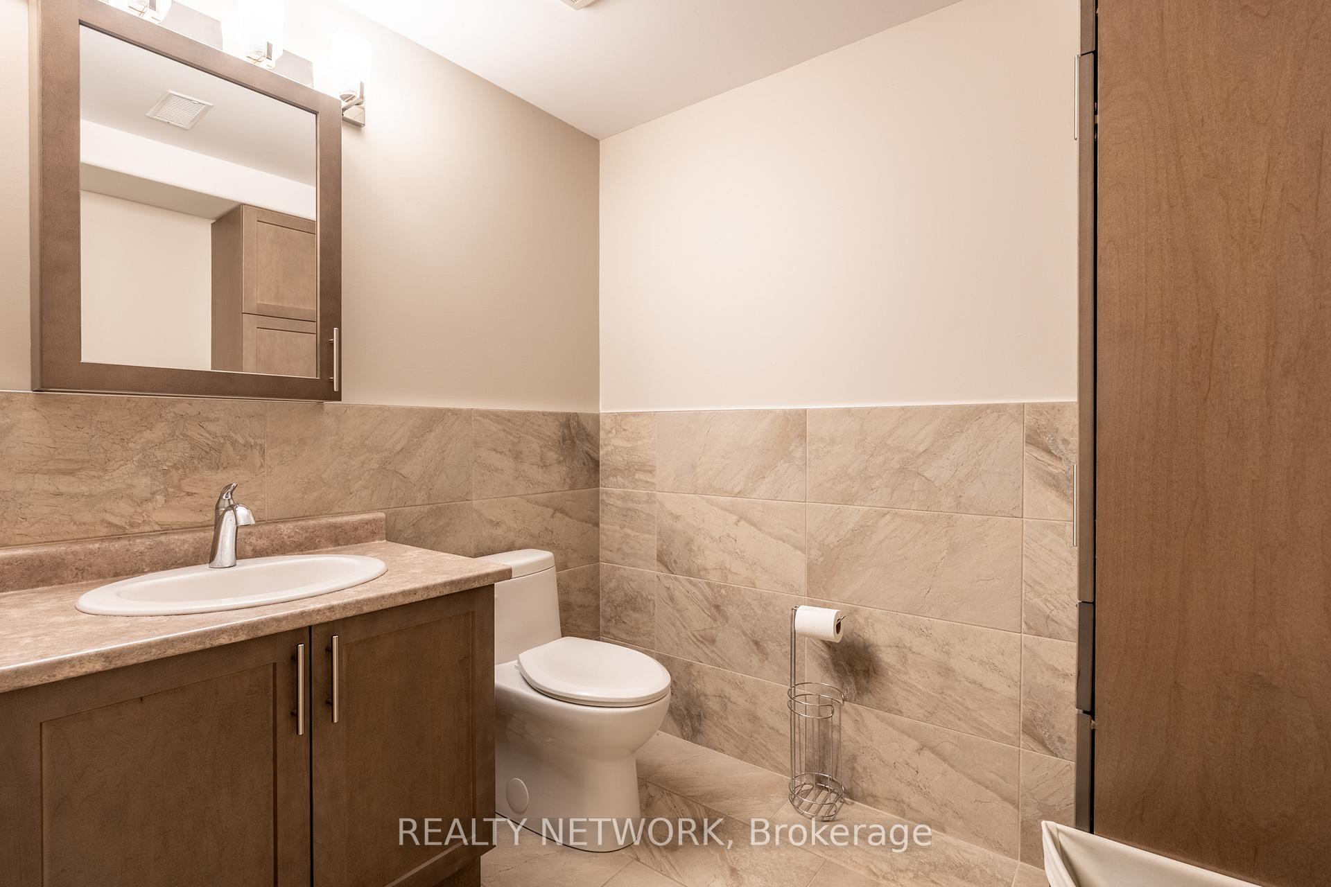 Photo 41 of 28 Southmeadow Crescent, Hamilton, Stoney Creek — HOMEH