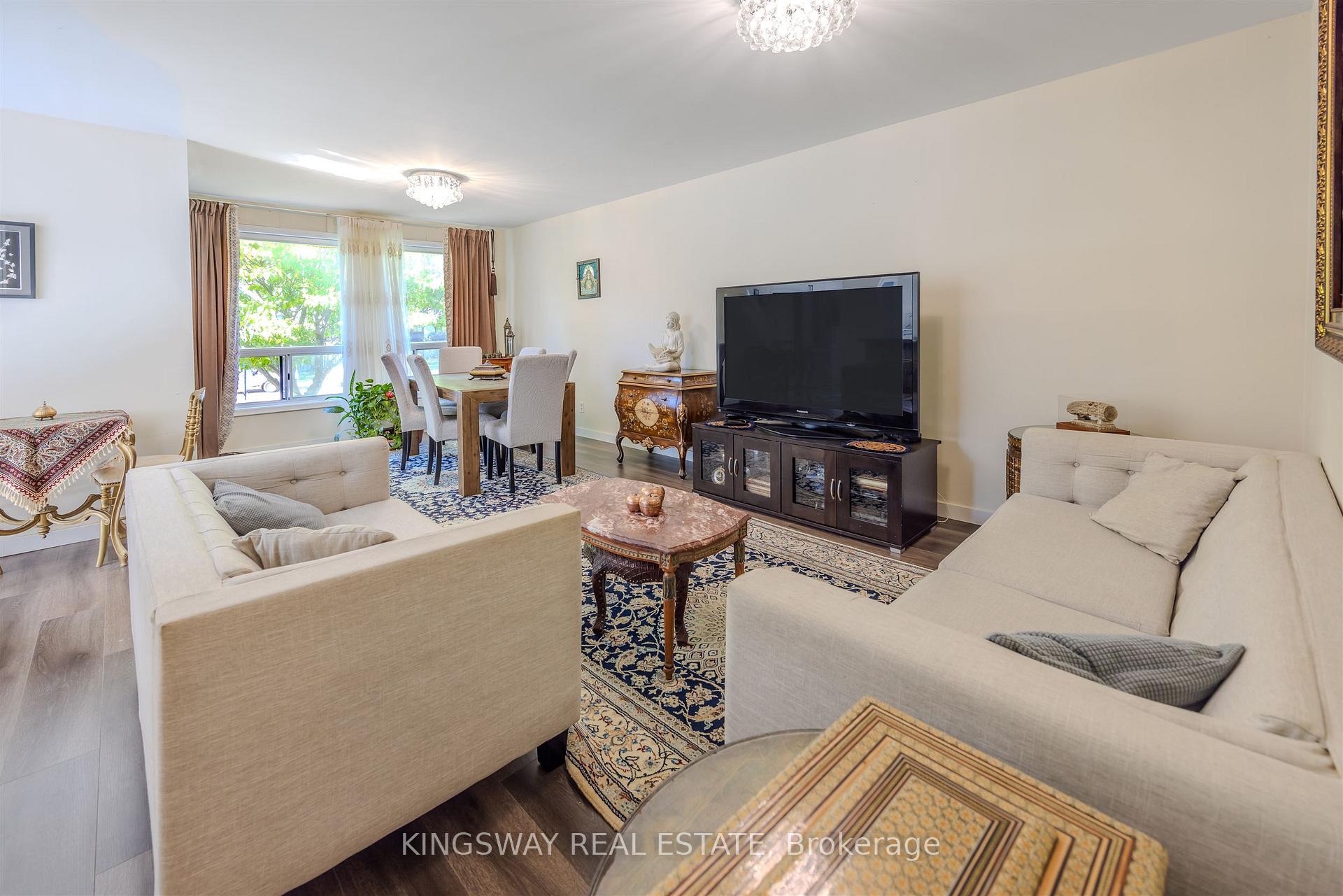 Photo 19 of 25 Bailey Crescent, Aurora, Aurora Highlands — HOMEH