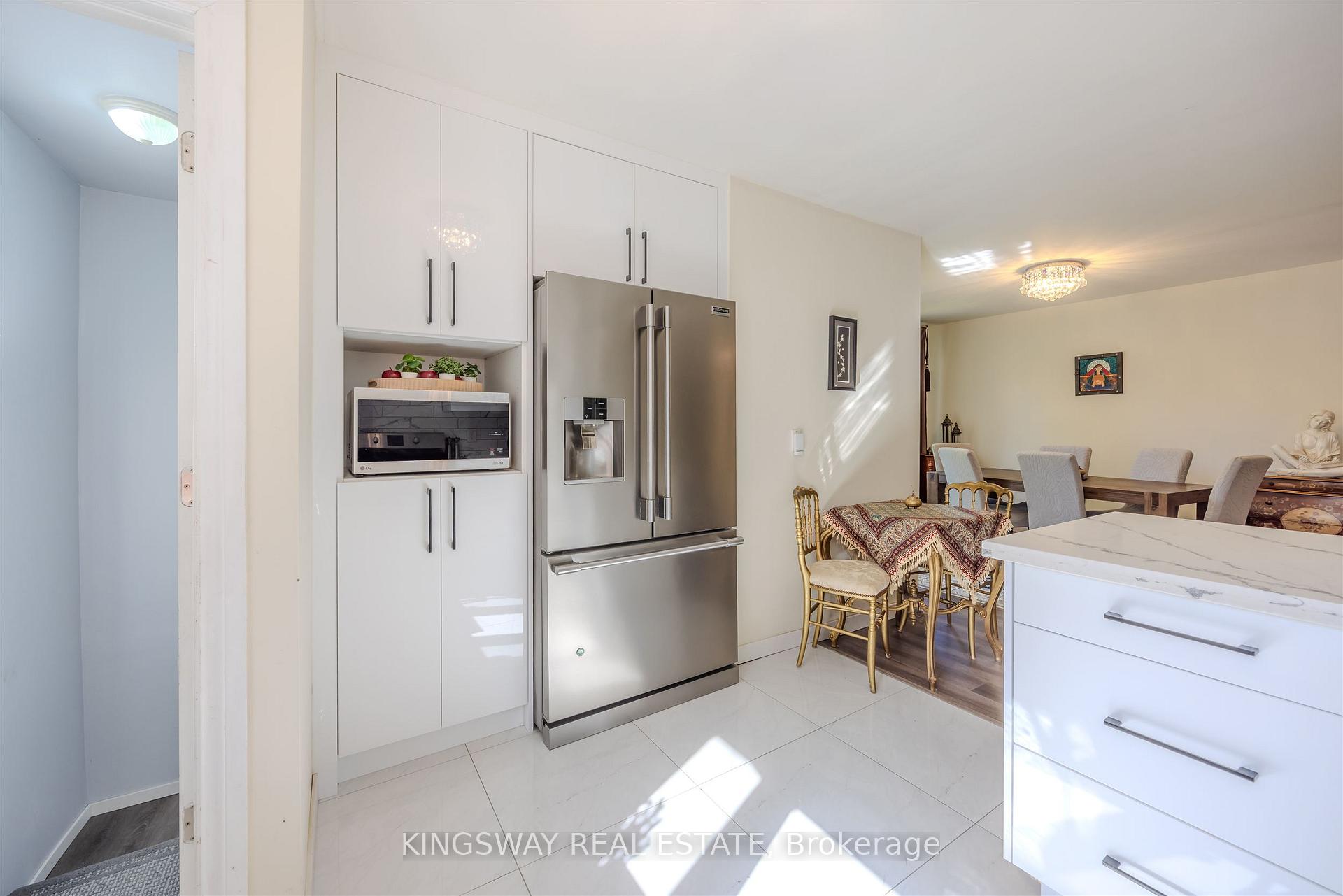 Photo 7 of 25 Bailey Crescent, Aurora, Aurora Highlands — HOMEH