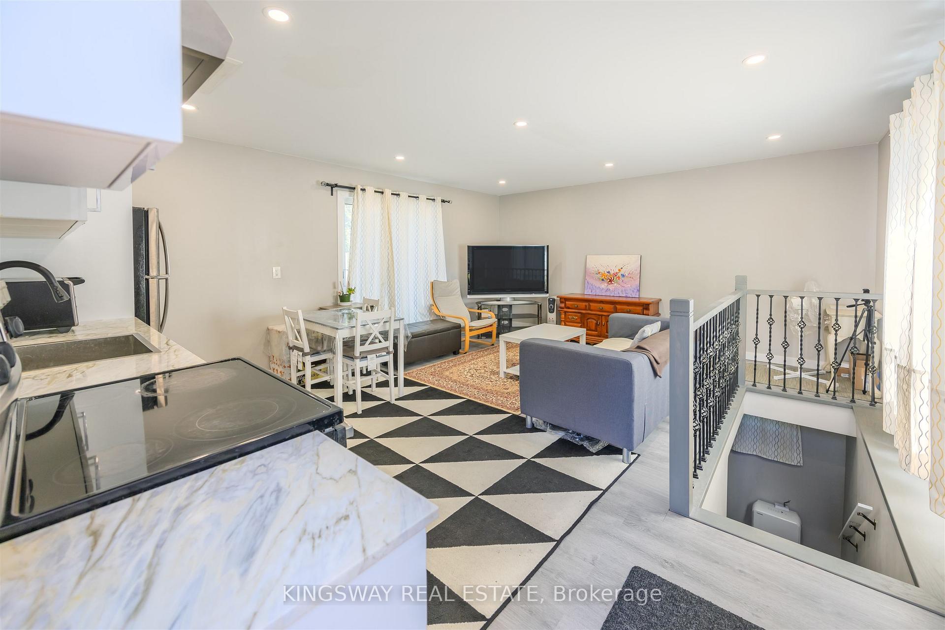 Photo 24 of 25 Bailey Crescent, Aurora, Aurora Highlands — HOMEH
