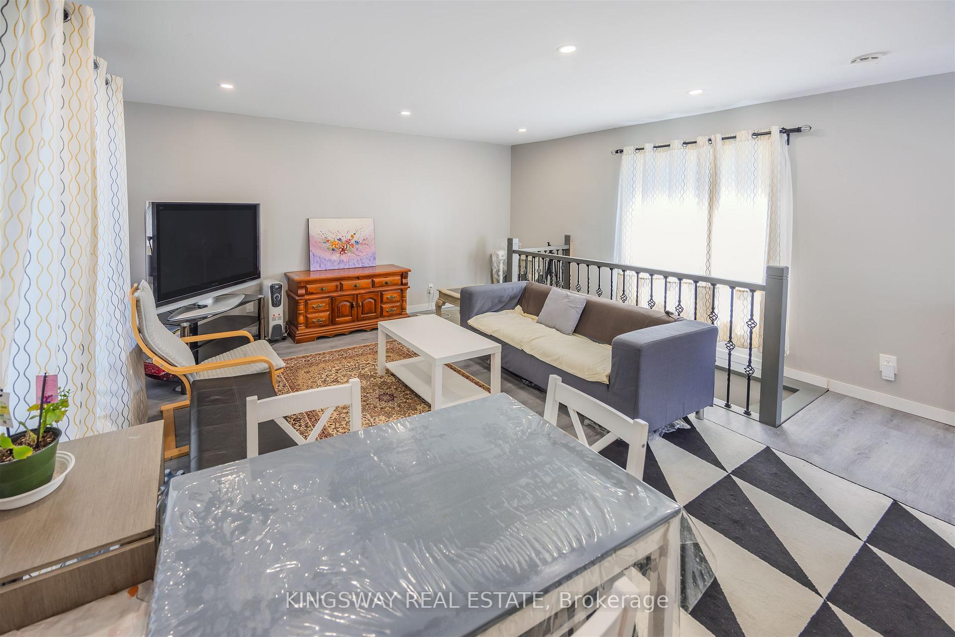 Photo 26 of 25 Bailey Crescent, Aurora, Aurora Highlands — HOMEH