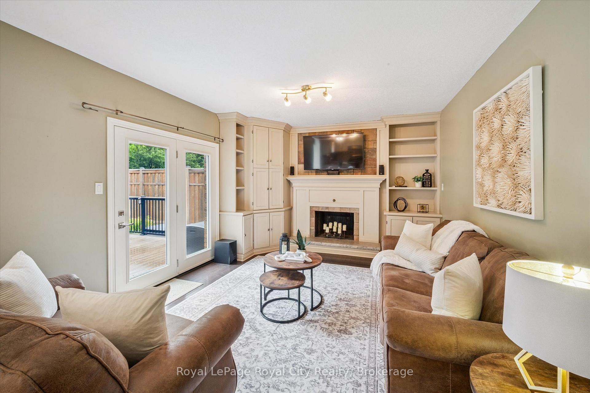 Photo 10 of 8 Youngman Drive, Guelph, Kortright West — HOMEH