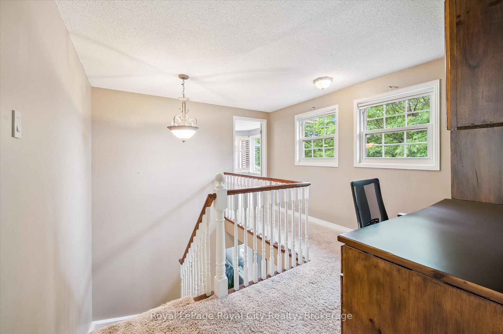 Photo 18 of 8 Youngman Drive, Guelph, Kortright West — HOMEH
