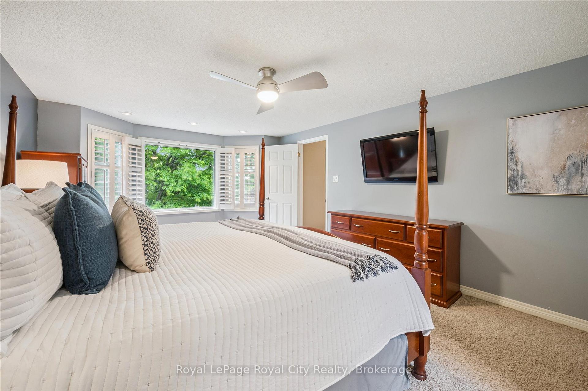 Photo 26 of 8 Youngman Drive, Guelph, Kortright West — HOMEH