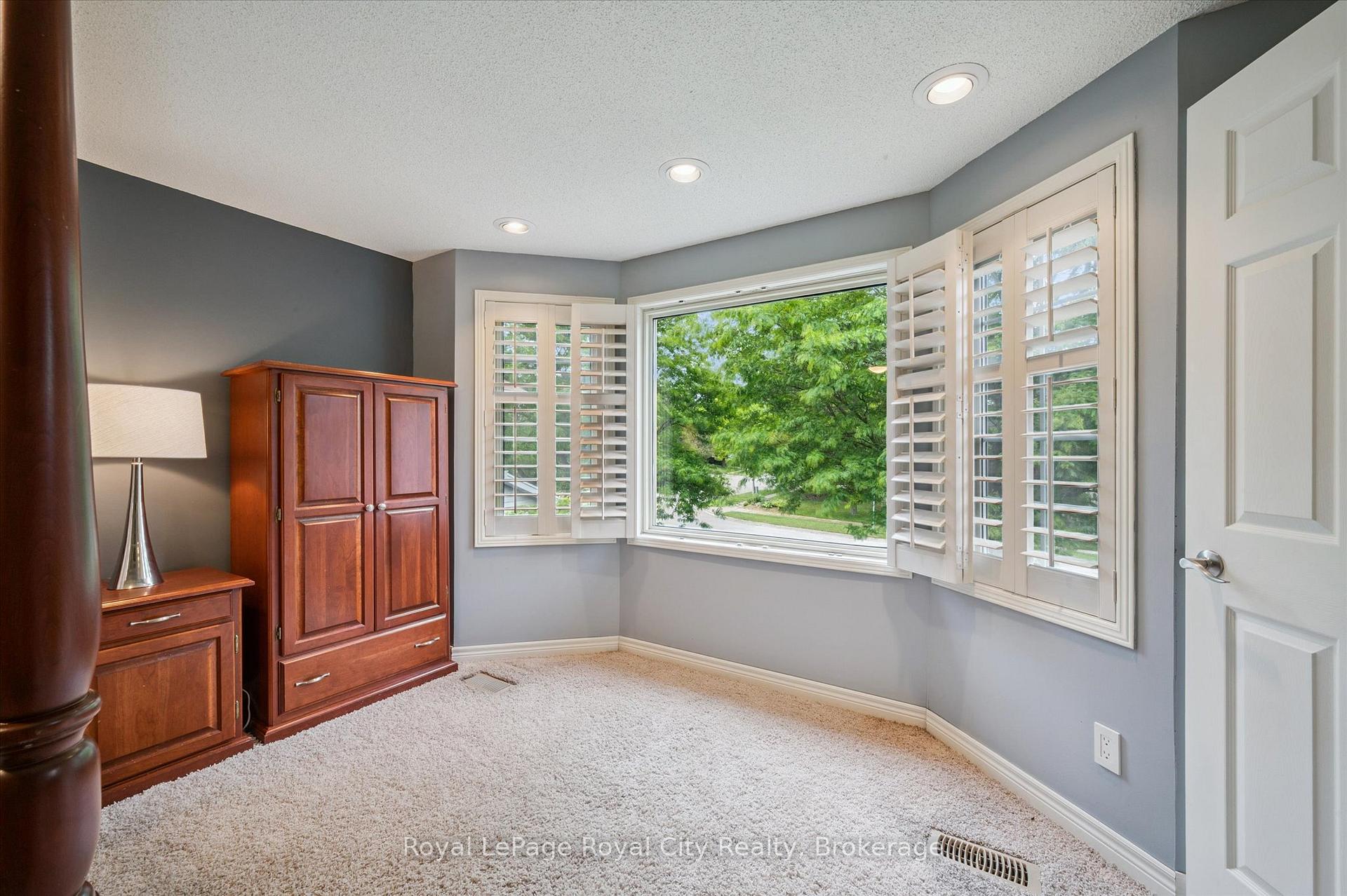 Photo 27 of 8 Youngman Drive, Guelph, Kortright West — HOMEH