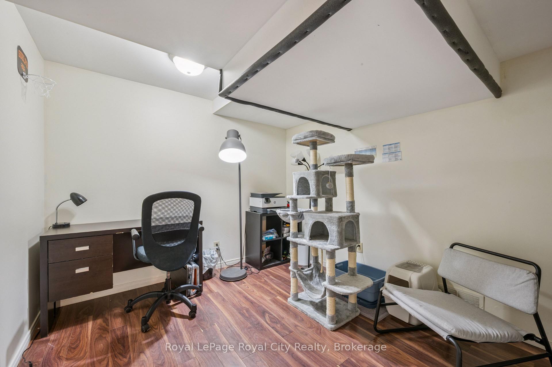 Photo 34 of 8 Youngman Drive, Guelph, Kortright West — HOMEH