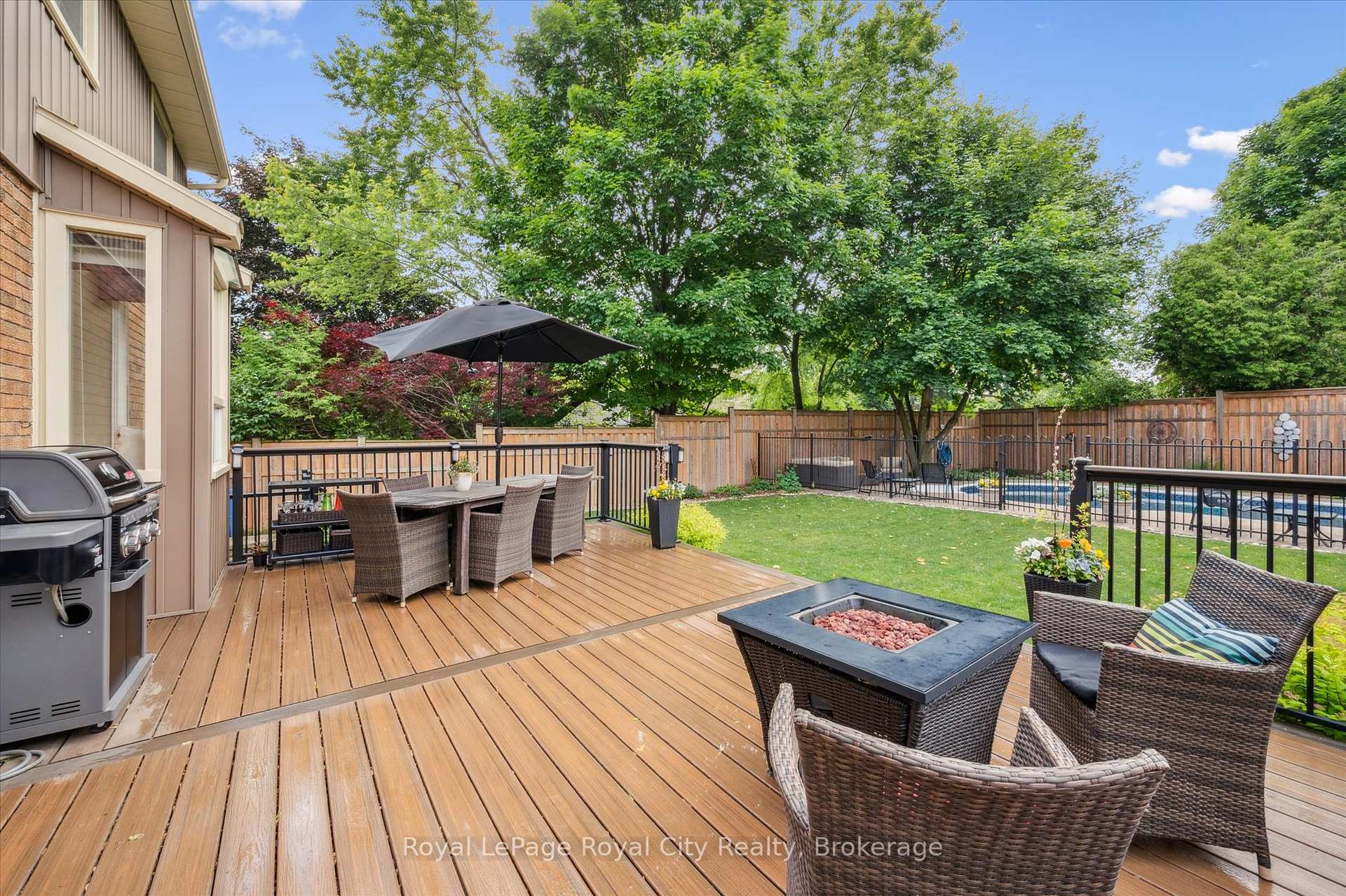Photo 38 of 8 Youngman Drive, Guelph, Kortright West — HOMEH