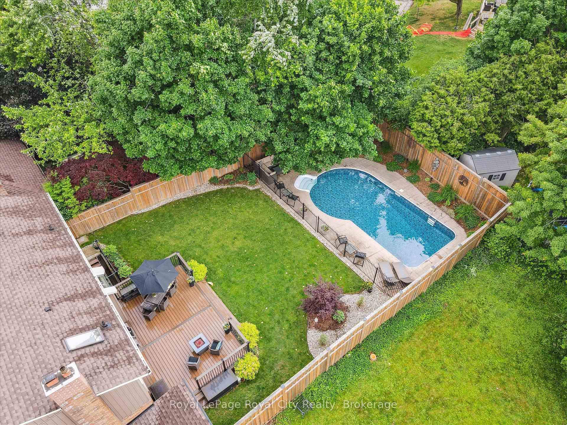 Photo 43 of 8 Youngman Drive, Guelph, Kortright West — HOMEH