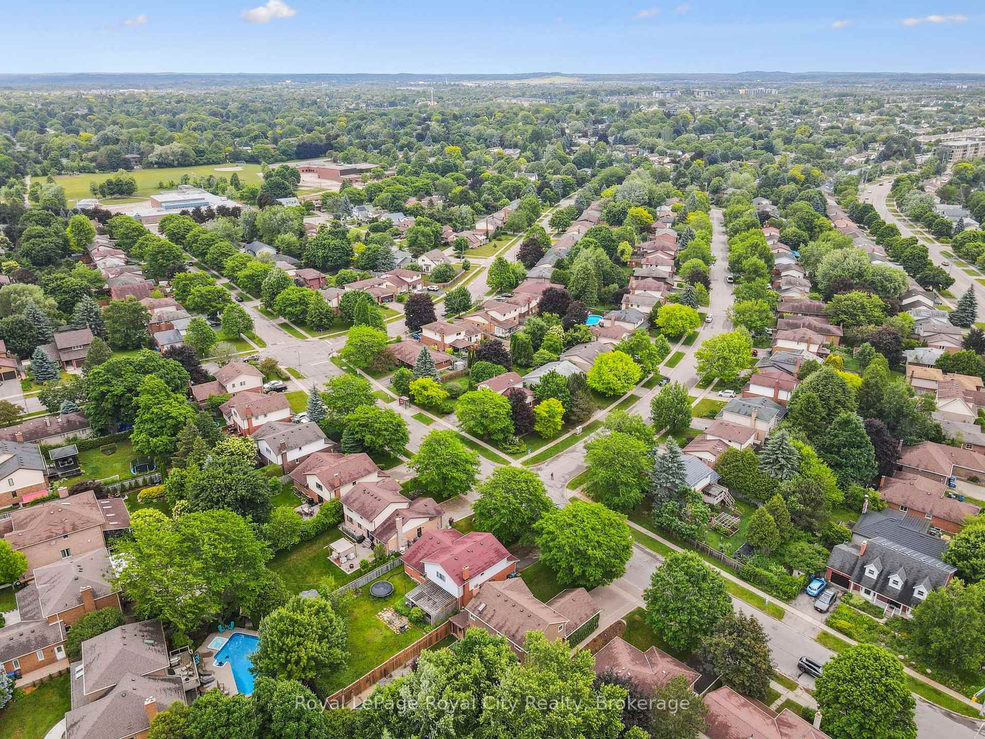Photo 46 of 8 Youngman Drive, Guelph, Kortright West — HOMEH