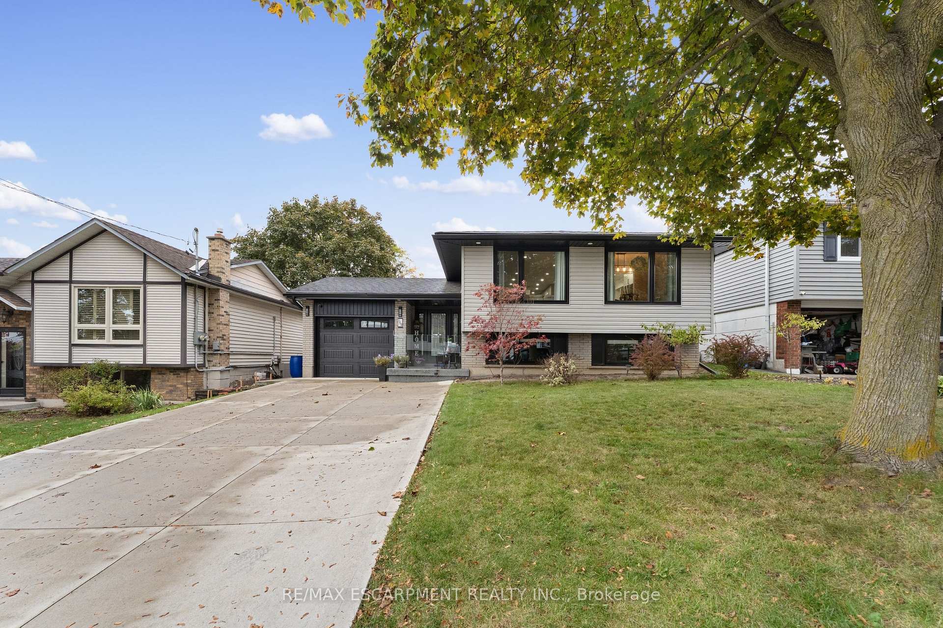 Photo 1 of 168 Hanover Place, Hamilton, Vincent — HOMEH