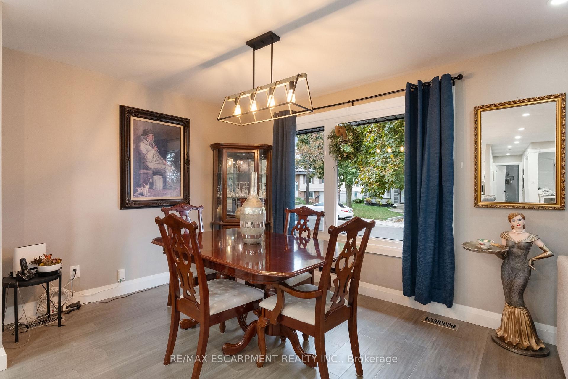 Photo 9 of 168 Hanover Place, Hamilton, Vincent — HOMEH