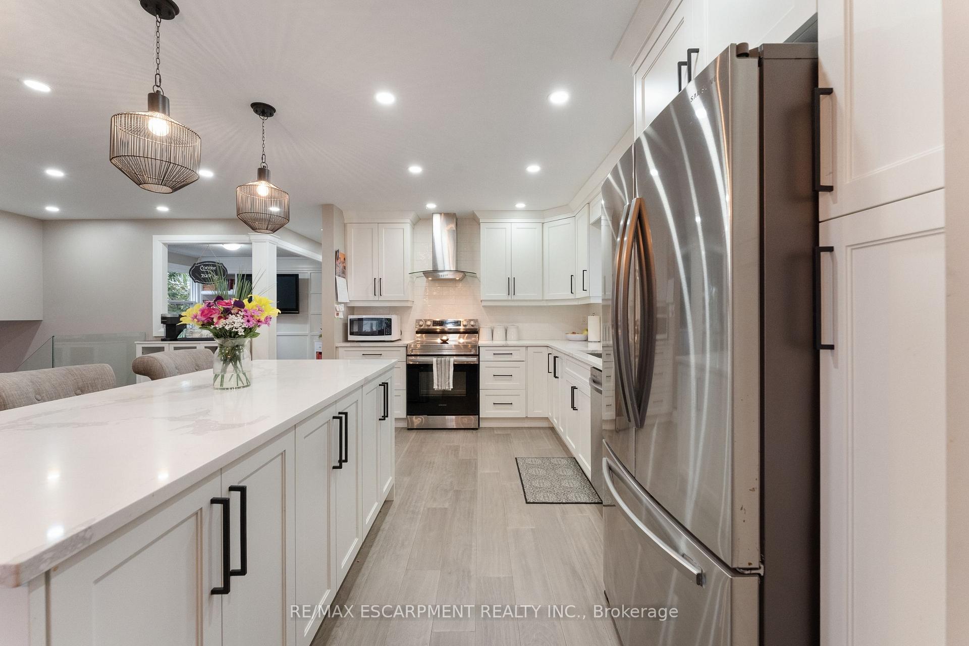 Photo 11 of 168 Hanover Place, Hamilton, Vincent — HOMEH