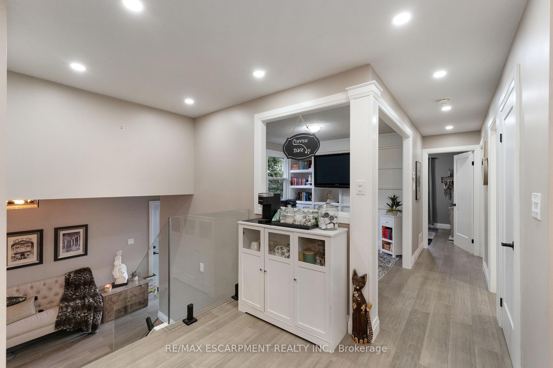 Photo 17 of 168 Hanover Place, Hamilton, Vincent — HOMEH