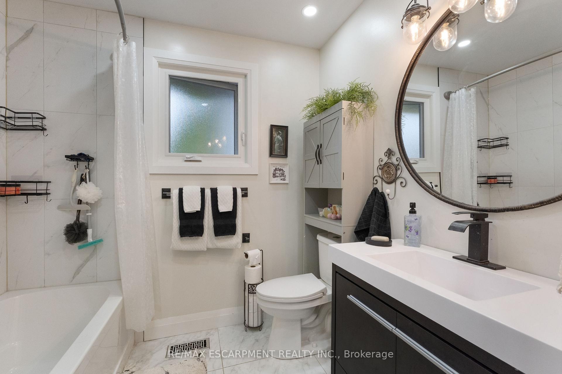 Photo 18 of 168 Hanover Place, Hamilton, Vincent — HOMEH