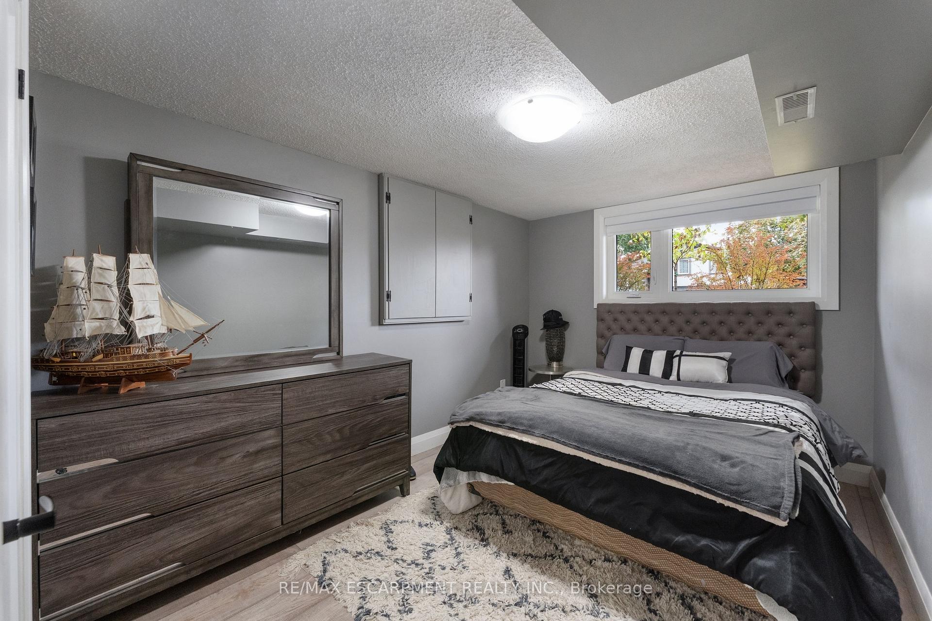 Photo 36 of 168 Hanover Place, Hamilton, Vincent — HOMEH