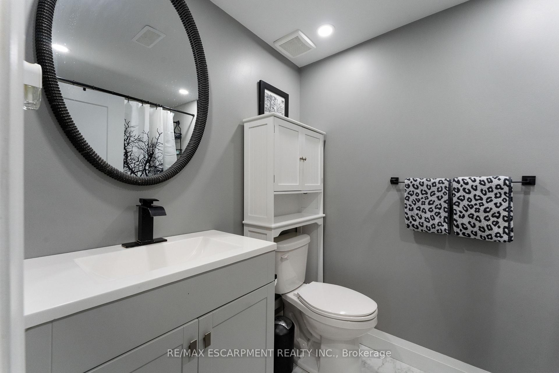 Photo 37 of 168 Hanover Place, Hamilton, Vincent — HOMEH