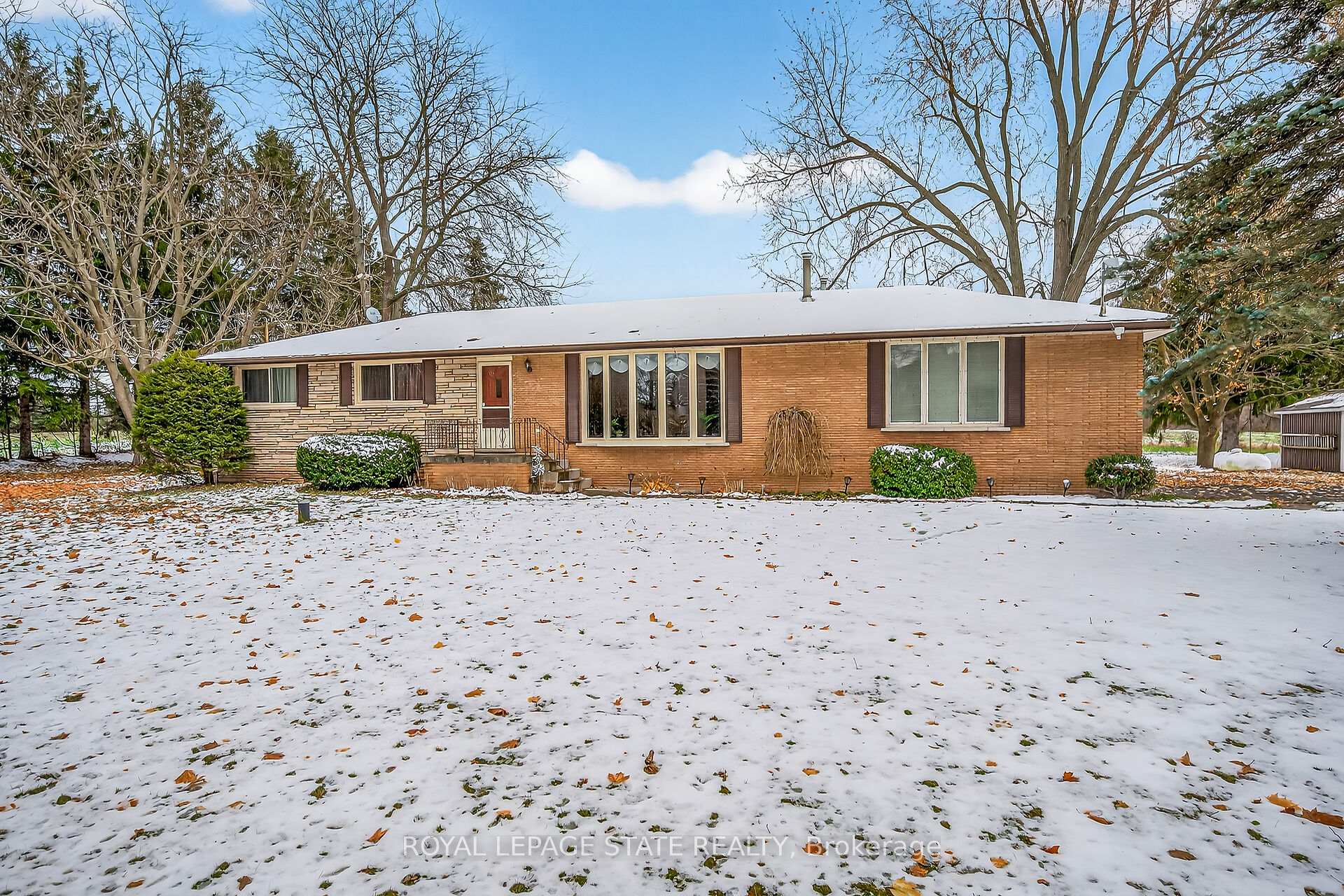 Photo 1 of 580 woodhill Road, Hamilton, Rural Flamborough — HOMEH