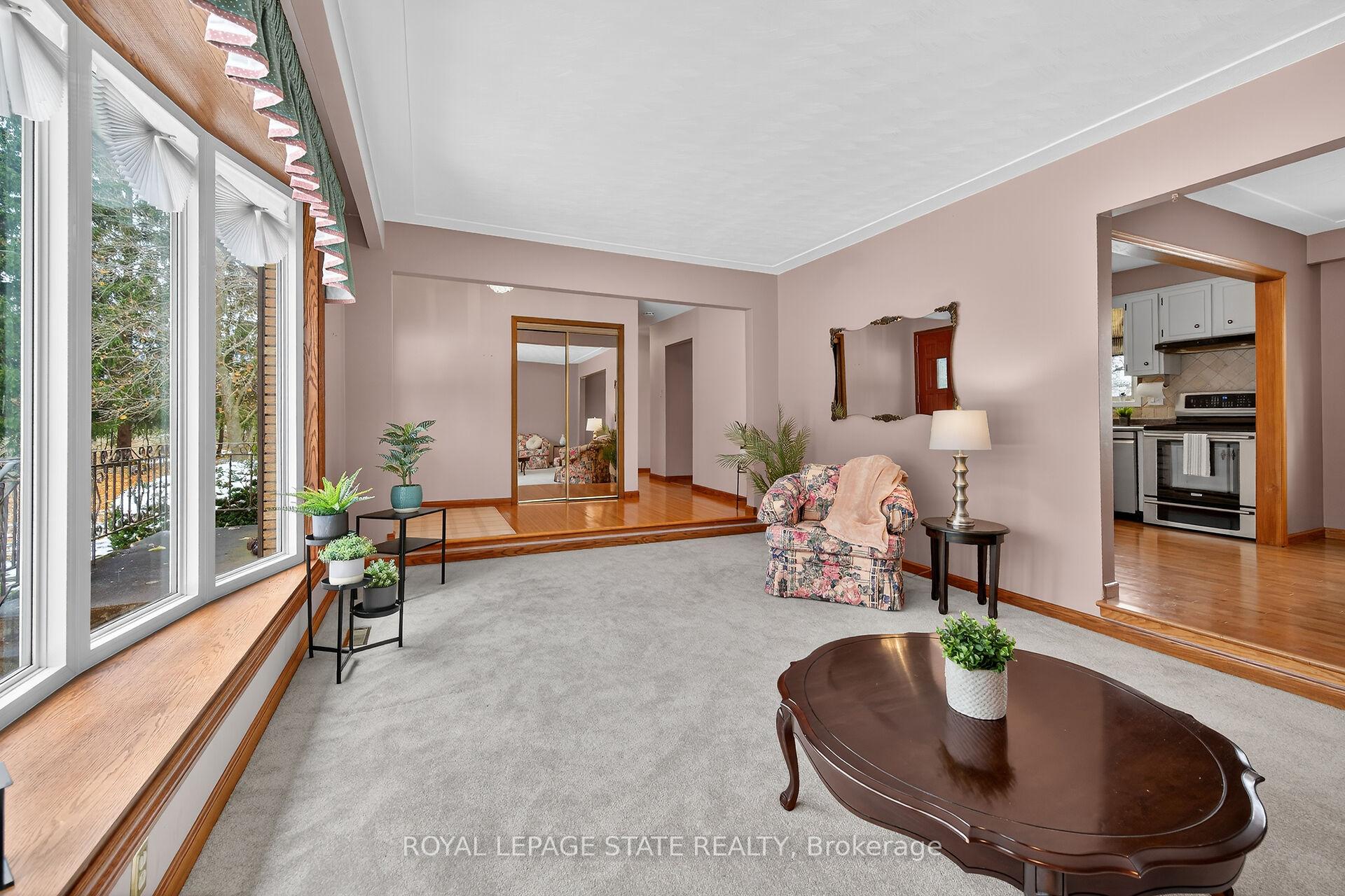 Photo 9 of 580 woodhill Road, Hamilton, Rural Flamborough — HOMEH