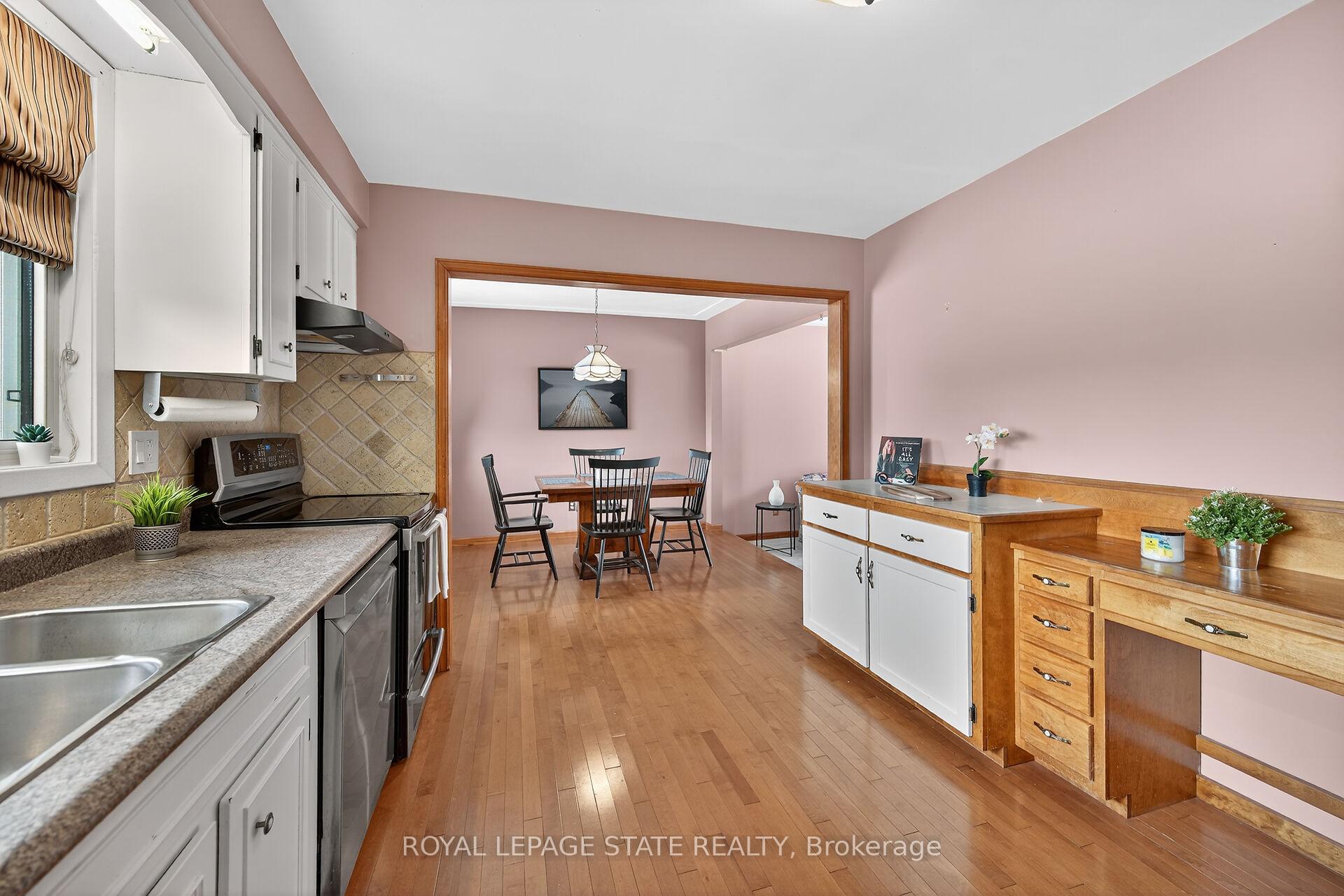 Photo 16 of 580 woodhill Road, Hamilton, Rural Flamborough — HOMEH