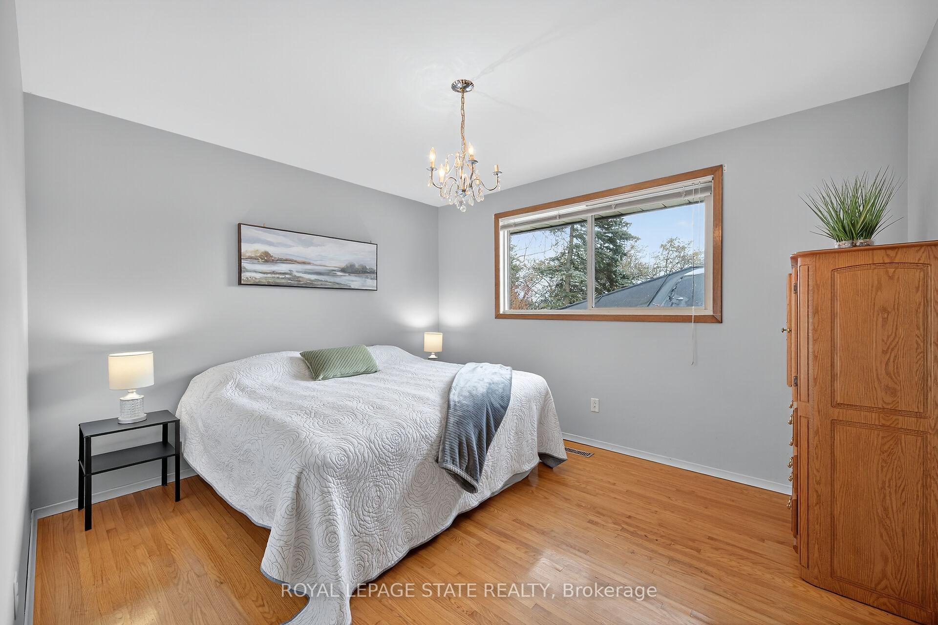 Photo 19 of 580 woodhill Road, Hamilton, Rural Flamborough — HOMEH