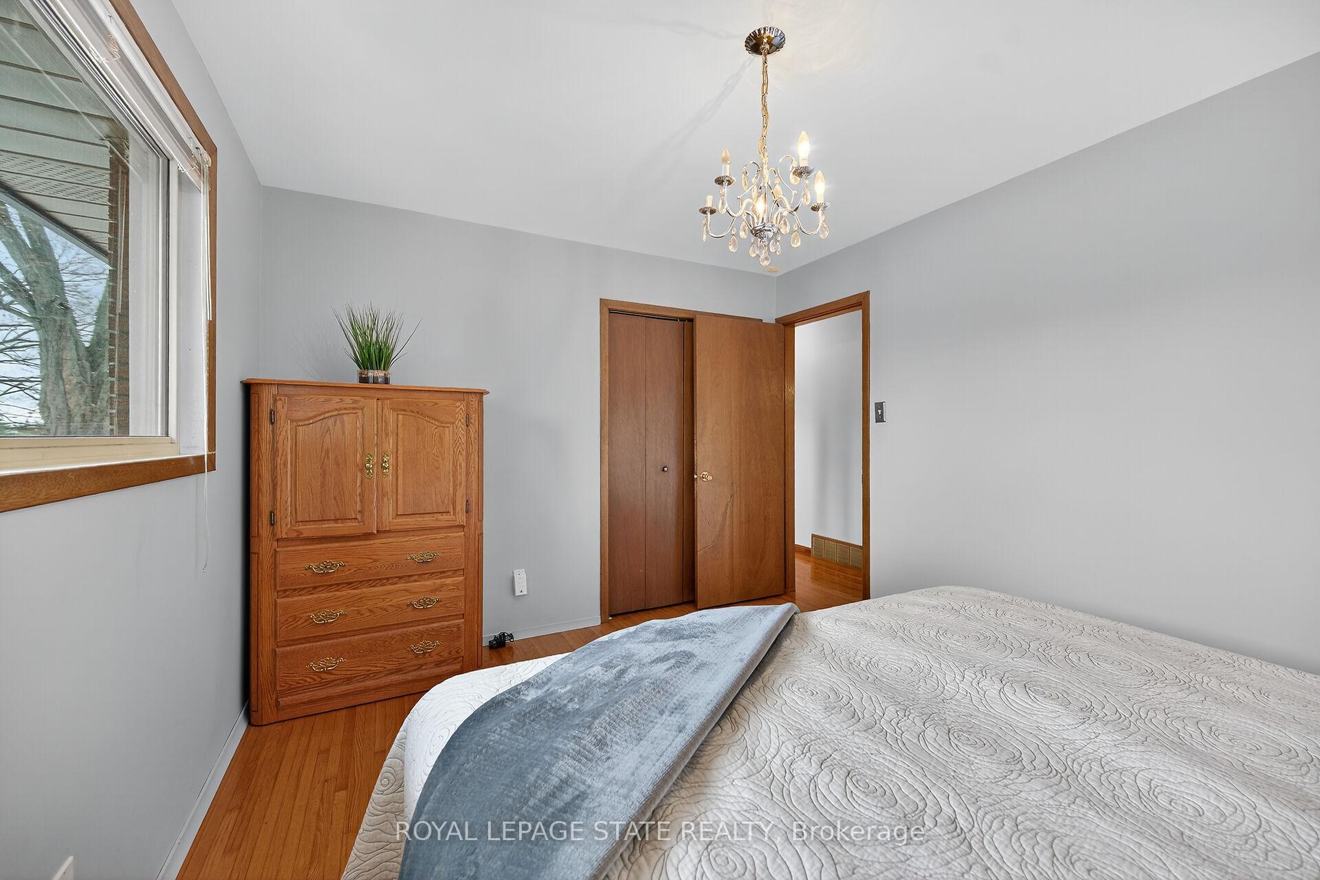 Photo 20 of 580 woodhill Road, Hamilton, Rural Flamborough — HOMEH