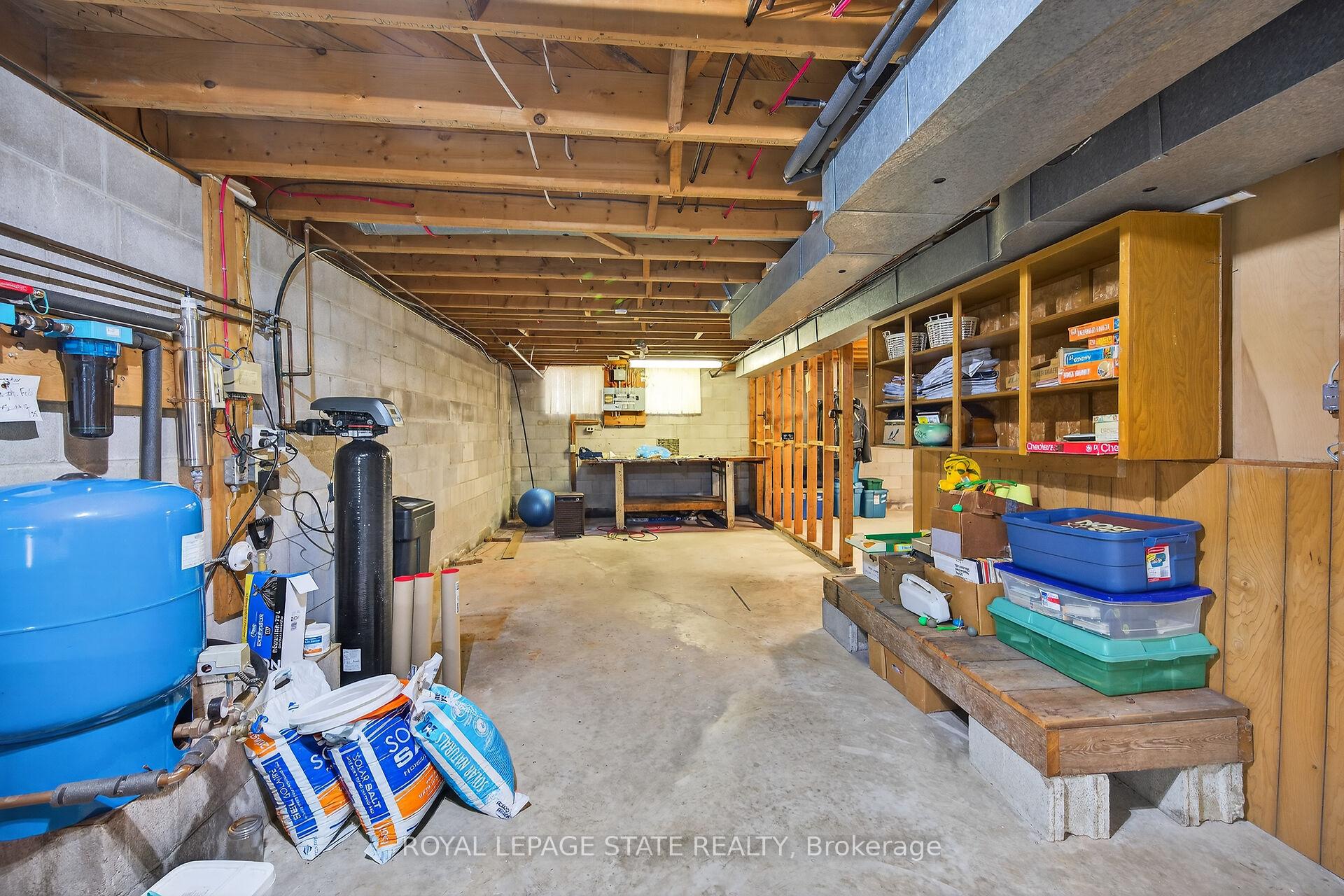 Photo 32 of 580 woodhill Road, Hamilton, Rural Flamborough — HOMEH