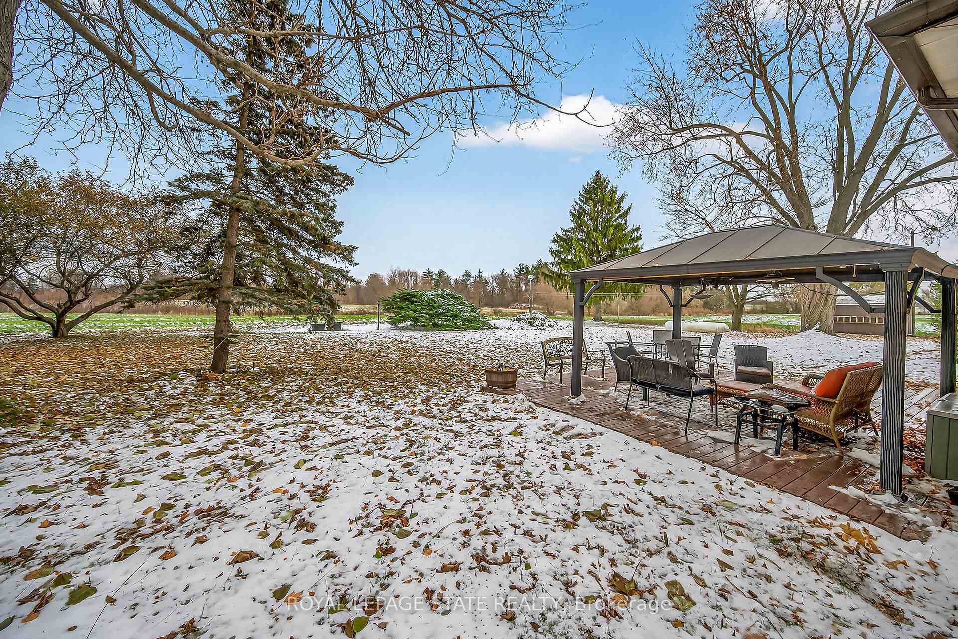 Photo 42 of 580 woodhill Road, Hamilton, Rural Flamborough — HOMEH