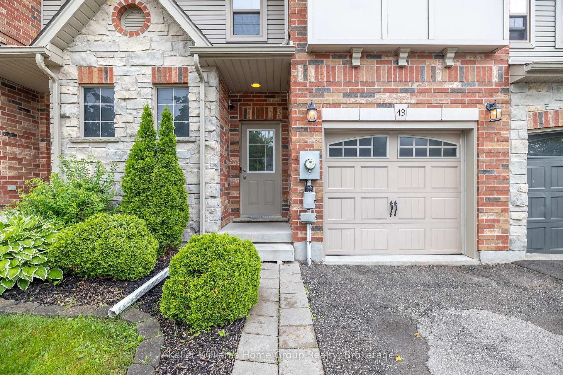 Photo 3 of 49 Washburn Drive, Guelph, Grange Road — HOMEH