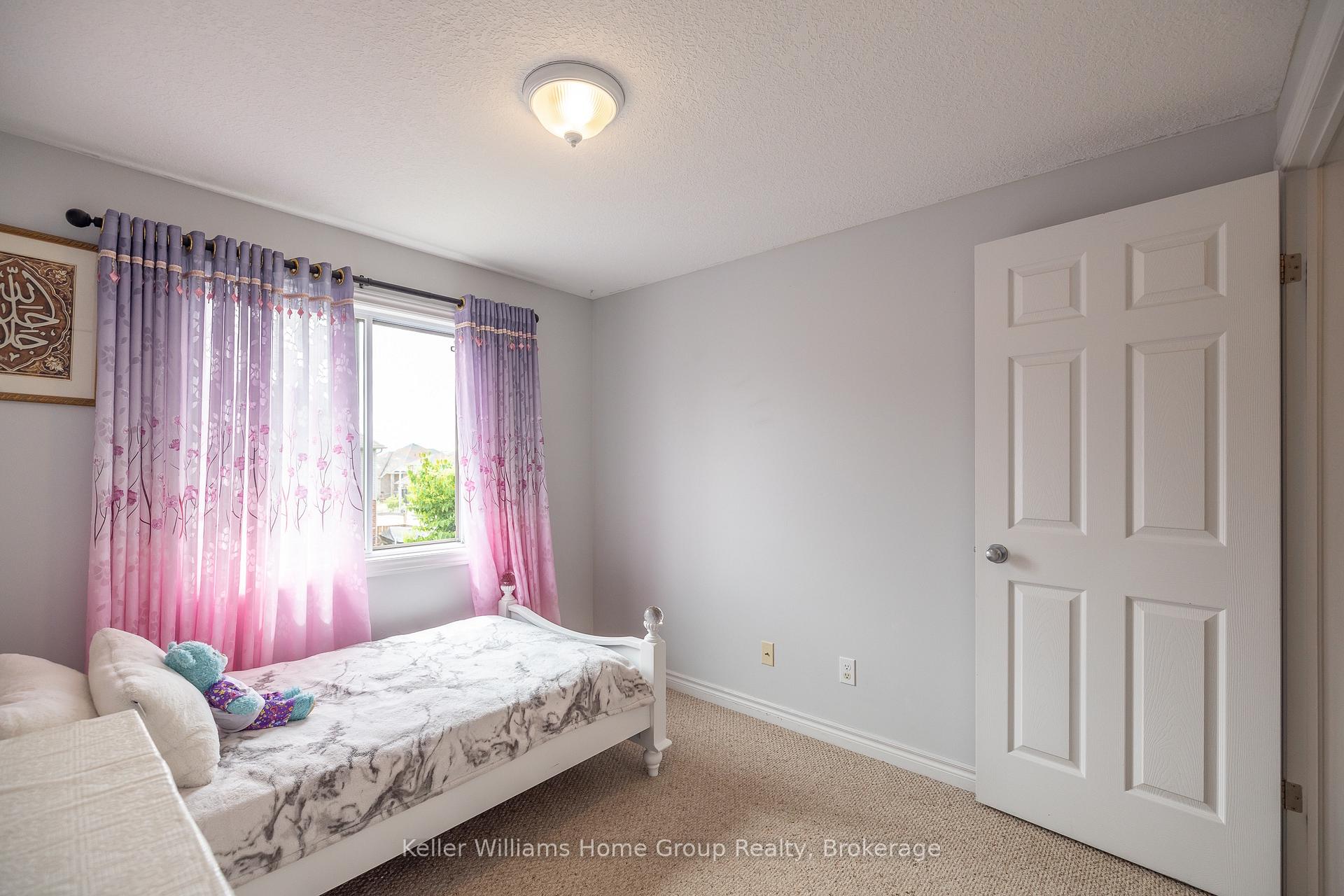 Photo 20 of 49 Washburn Drive, Guelph, Grange Road — HOMEH