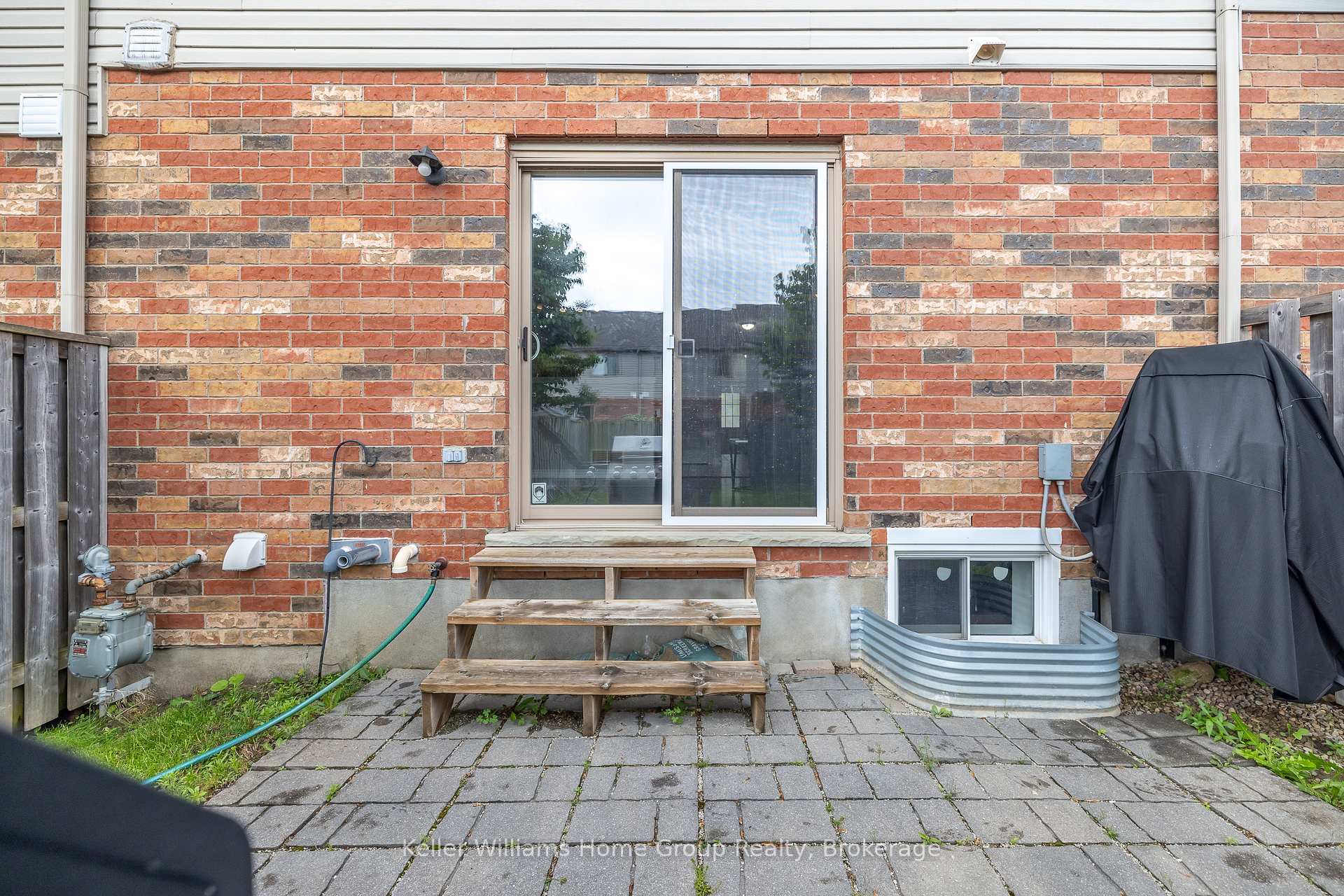 Photo 30 of 49 Washburn Drive, Guelph, Grange Road — HOMEH