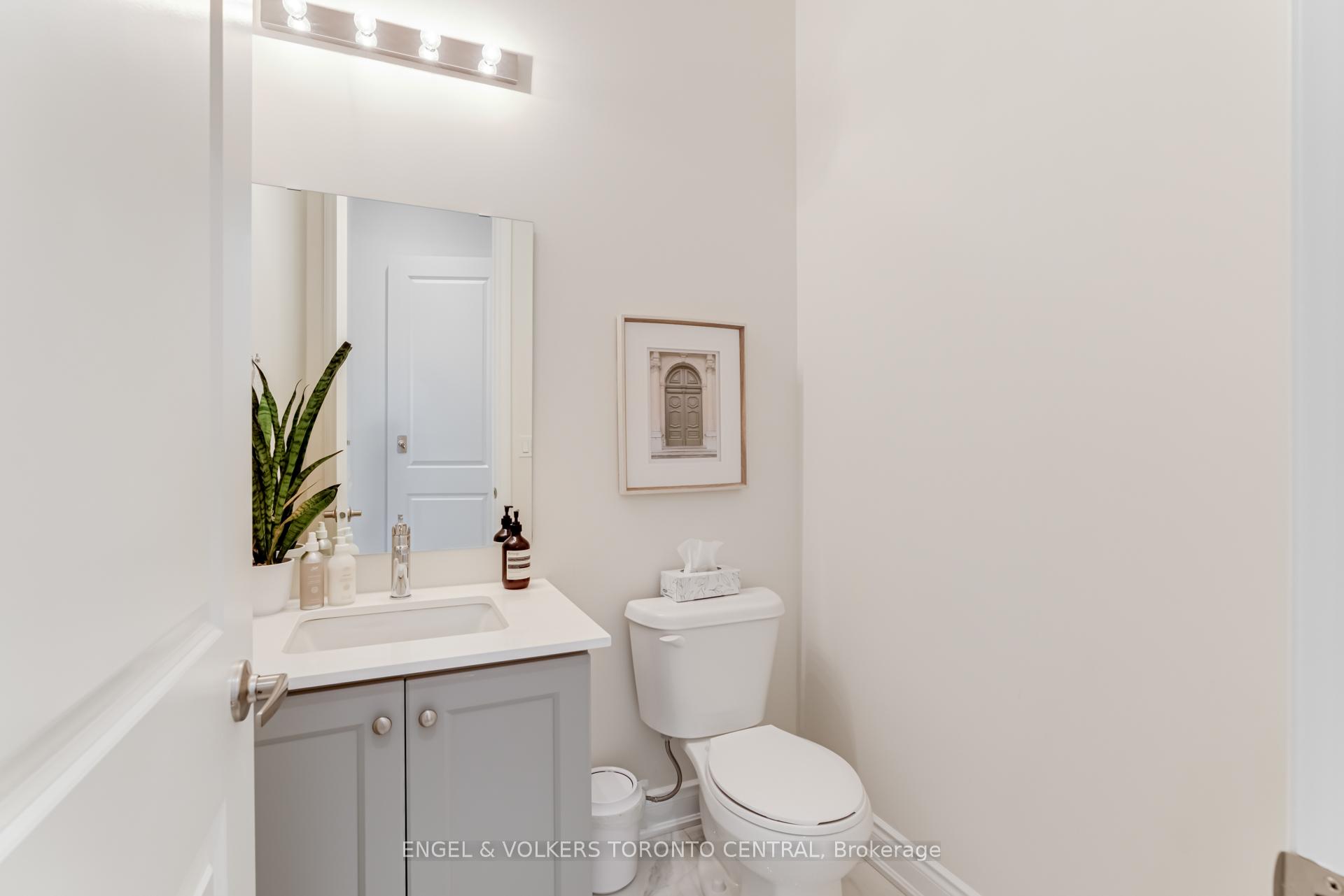 Photo 18 of 89 Maple Fields Circle, Aurora, Aurora Estates — HOMEH