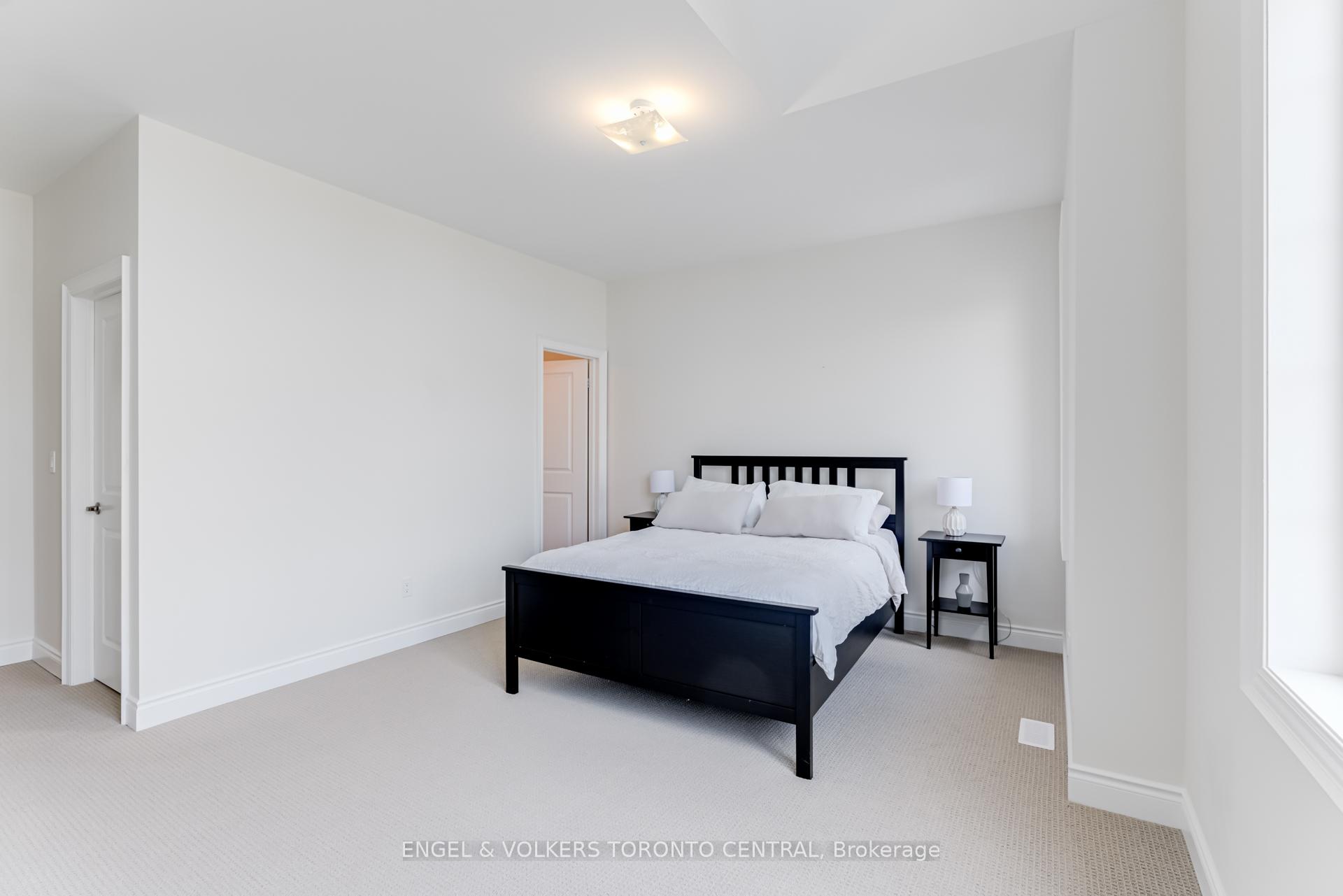 Photo 34 of 89 Maple Fields Circle, Aurora, Aurora Estates — HOMEH