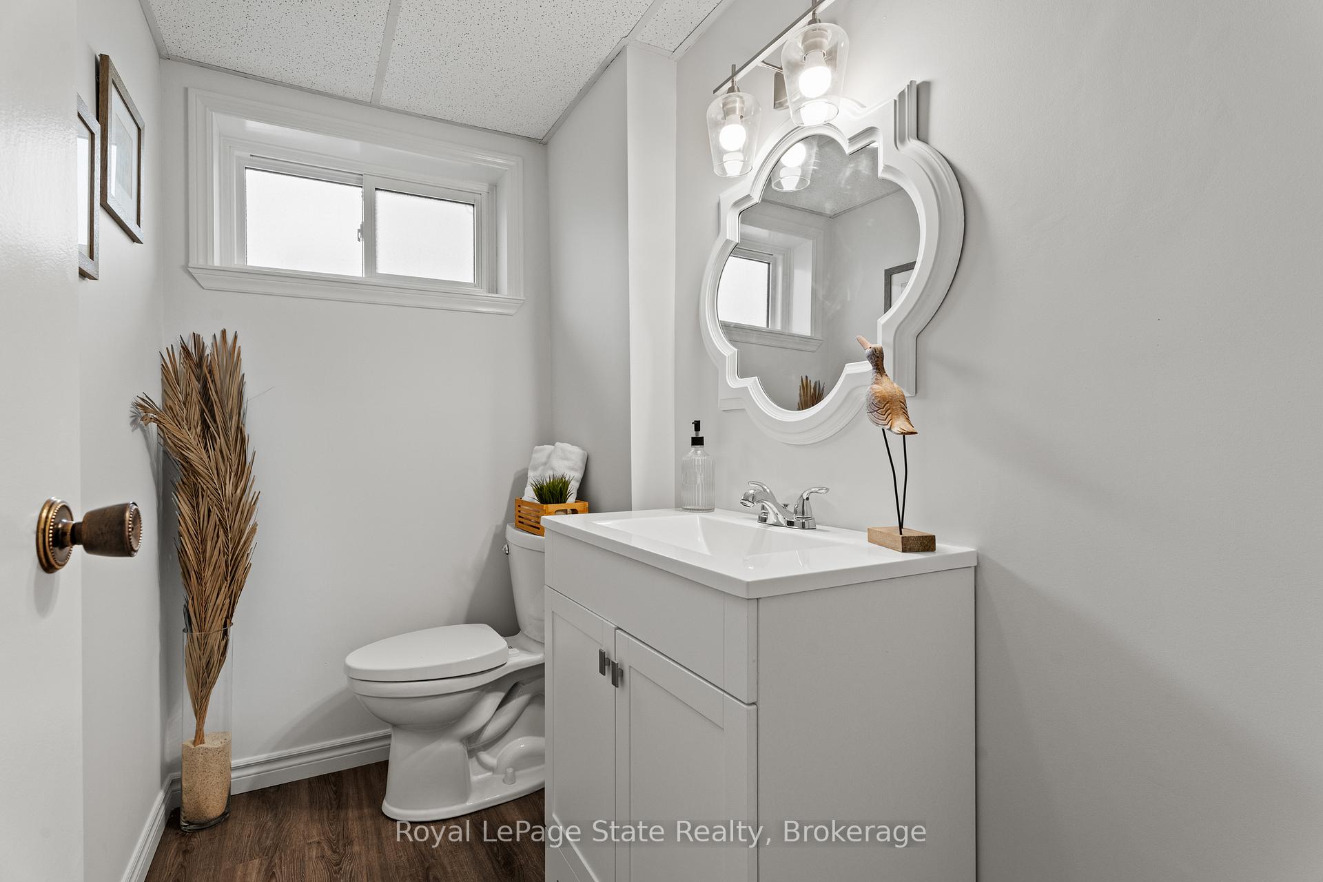 Photo 17 of 50 Graystone Drive, Hamilton, Gilkson — HOMEH