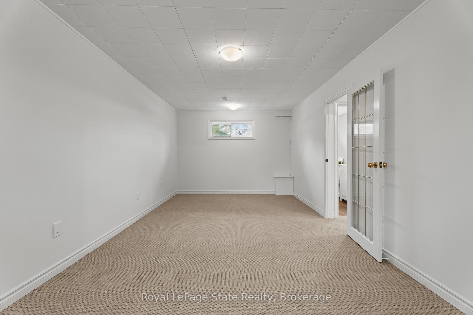 Photo 19 of 50 Graystone Drive, Hamilton, Gilkson — HOMEH