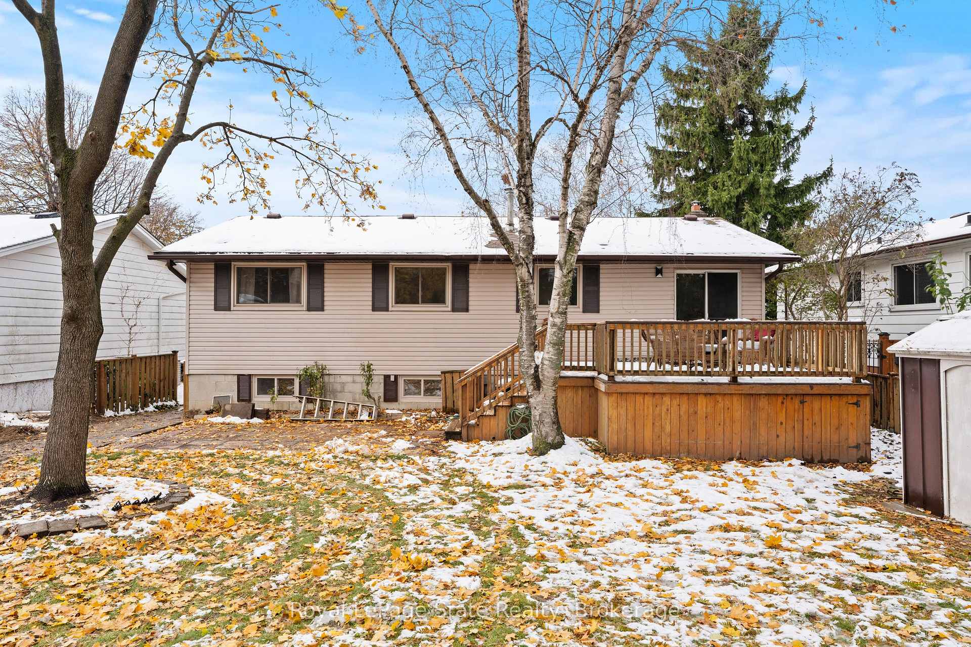 Photo 21 of 50 Graystone Drive, Hamilton, Gilkson — HOMEH