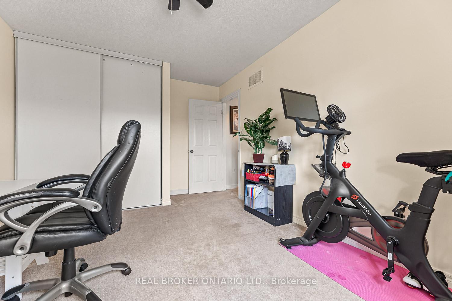Photo 20 of 89 Bentley Crescent, Barrie, 400 West — HOMEH