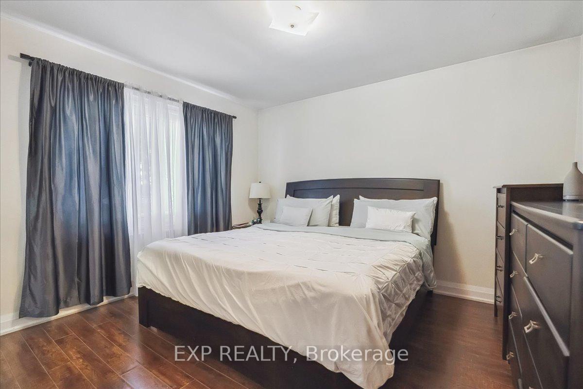 Photo 11 of 858 Trinity, Hamilton, Rural Ancaster — HOMEH