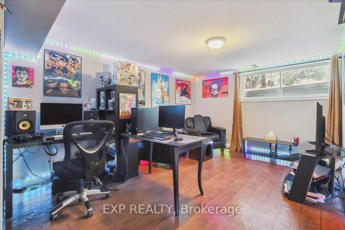 Photo 21 of 858 Trinity, Hamilton, Rural Ancaster — HOMEH