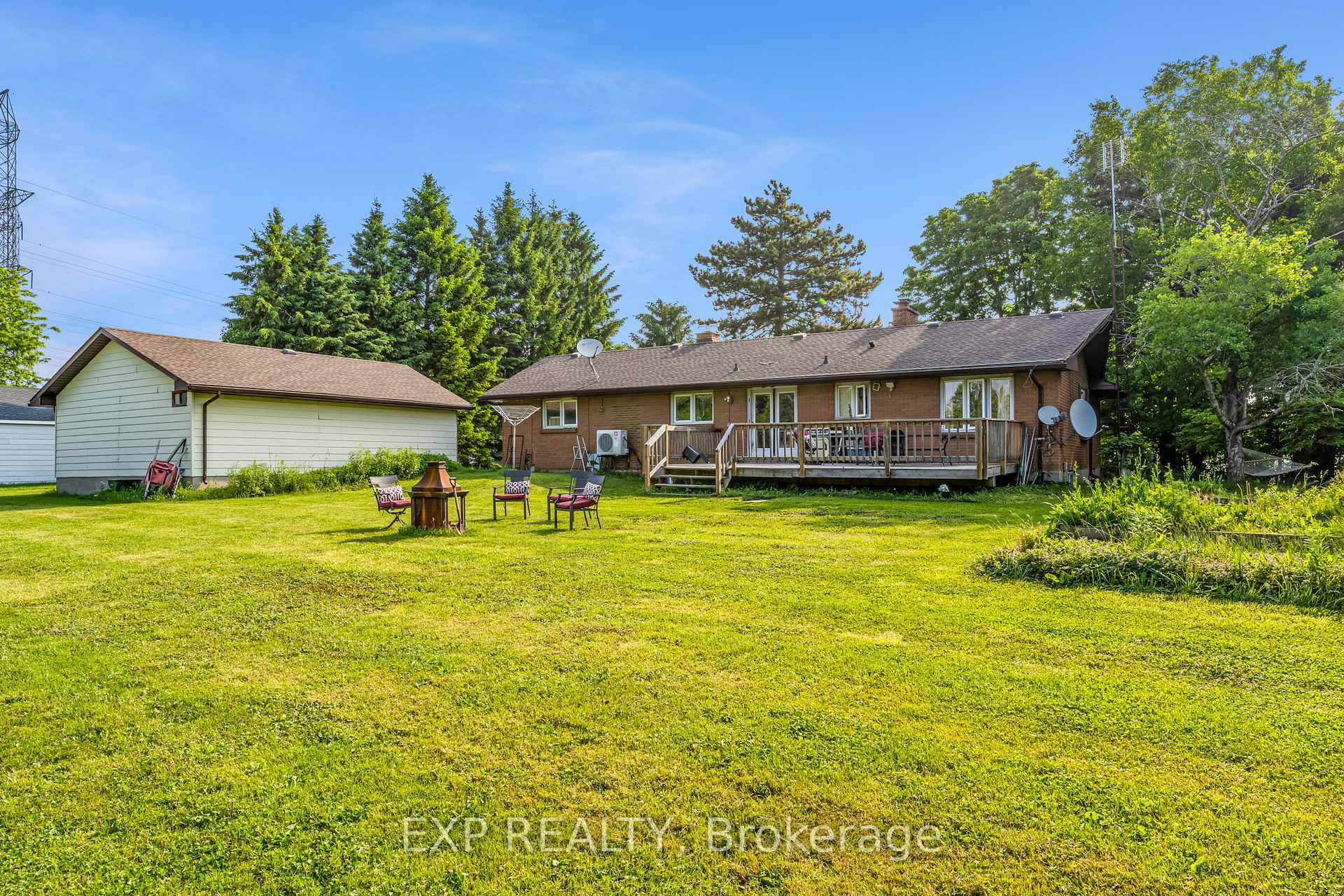 Photo 27 of 858 Trinity, Hamilton, Rural Ancaster — HOMEH