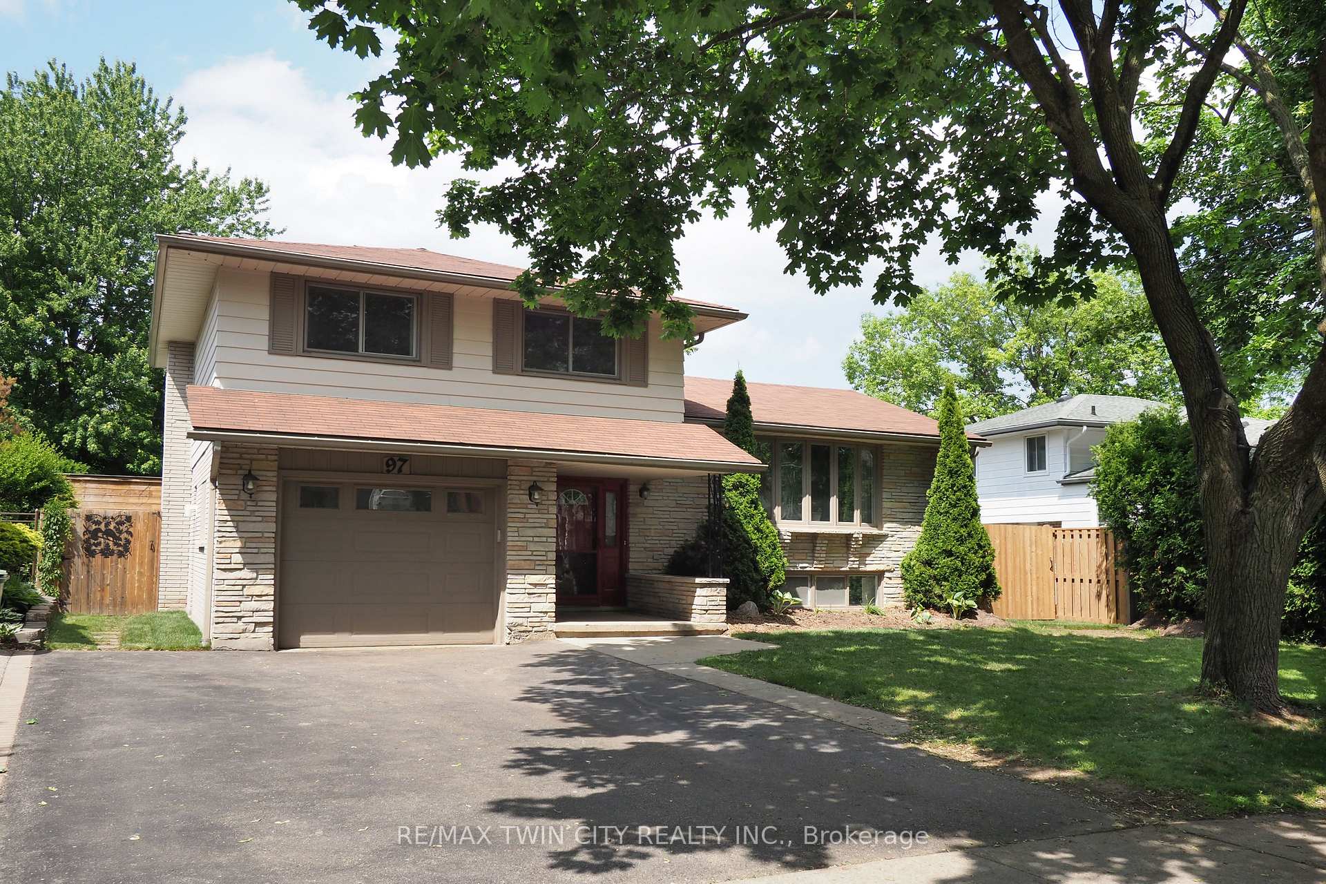 Photo 1 of 97 Marksam Road, Guelph, Willow West/Sugarbush/West Acres — HOMEH