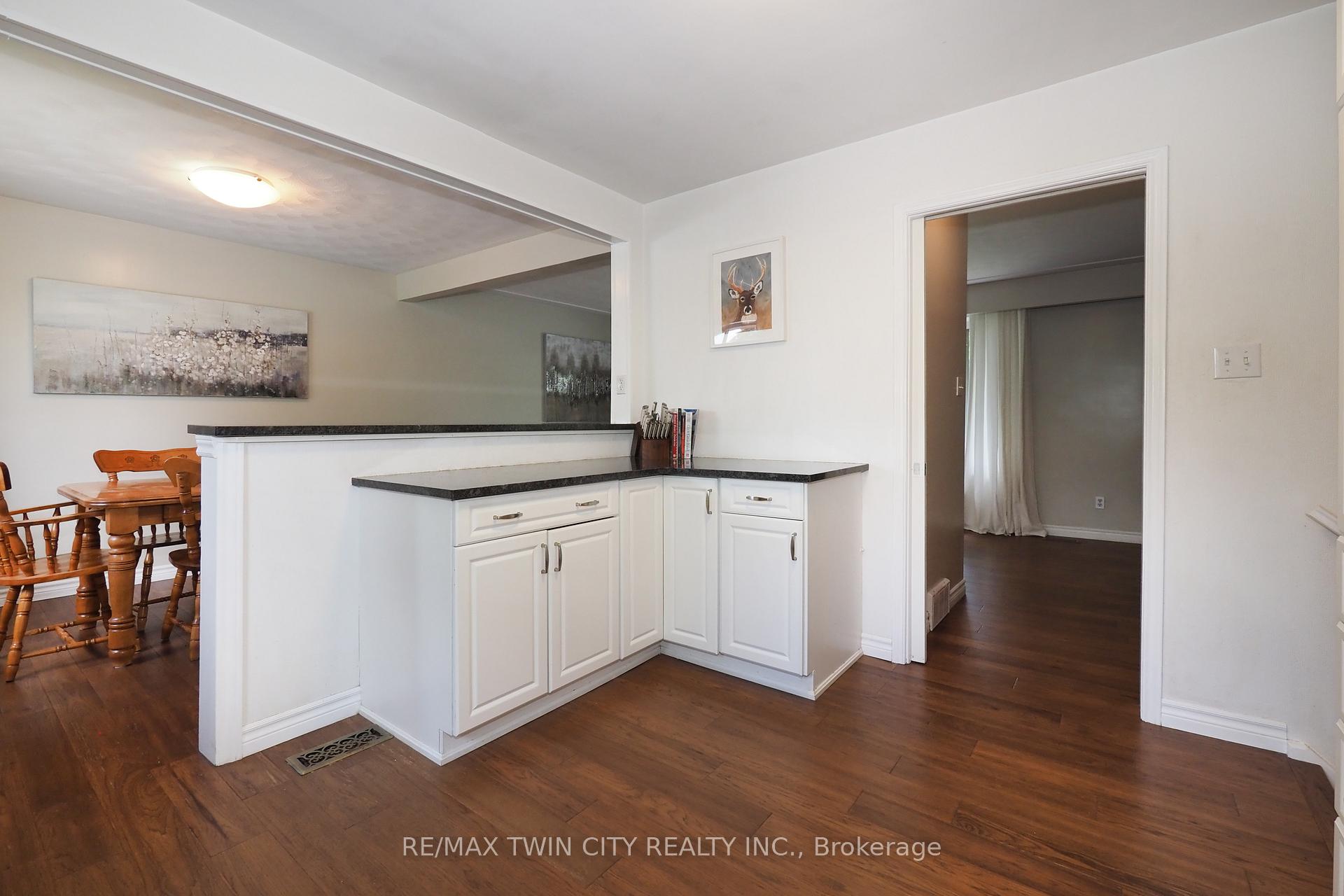 Photo 17 of 97 Marksam Road, Guelph, Willow West/Sugarbush/West Acres — HOMEH