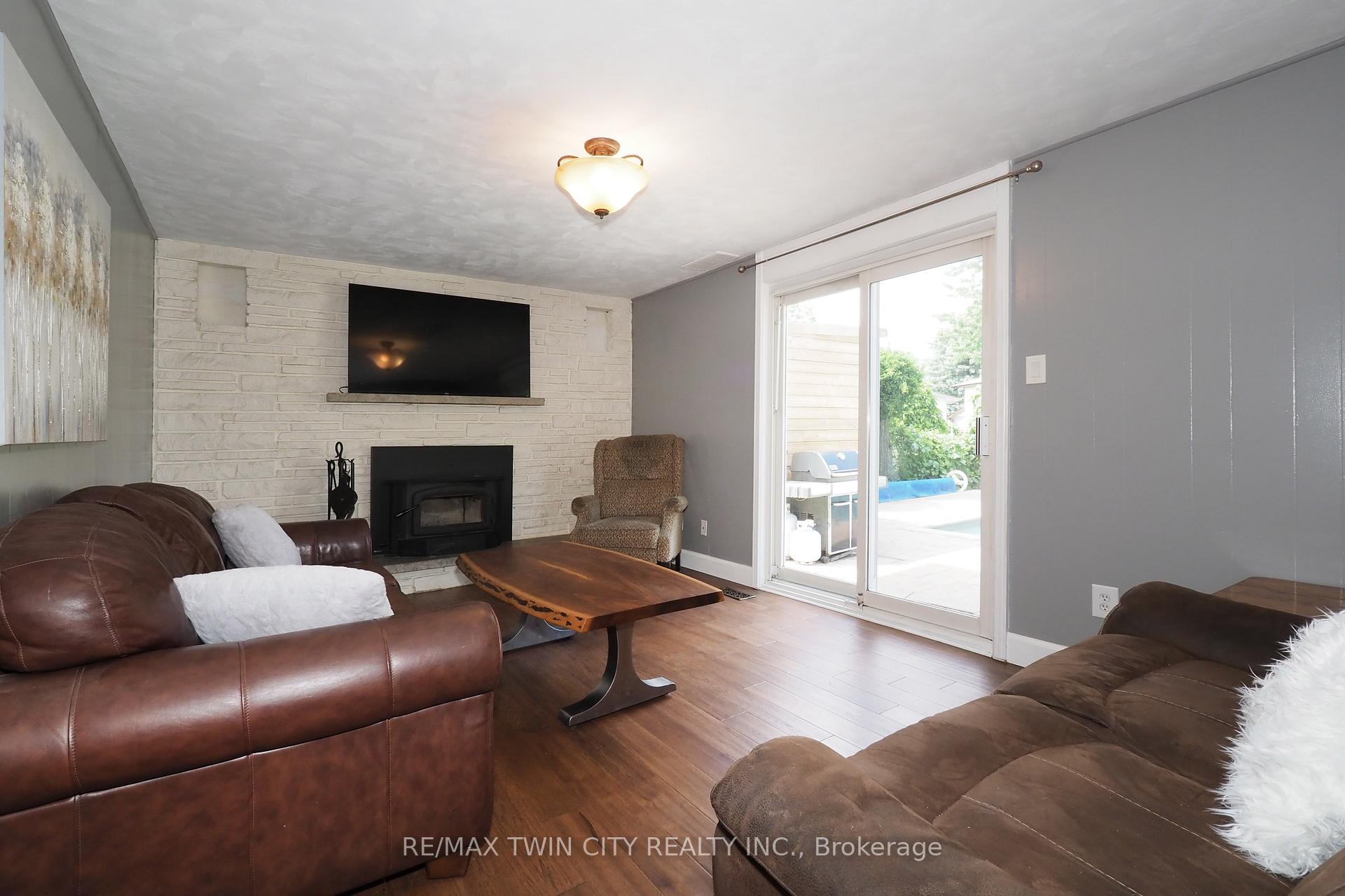 Photo 19 of 97 Marksam Road, Guelph, Willow West/Sugarbush/West Acres — HOMEH