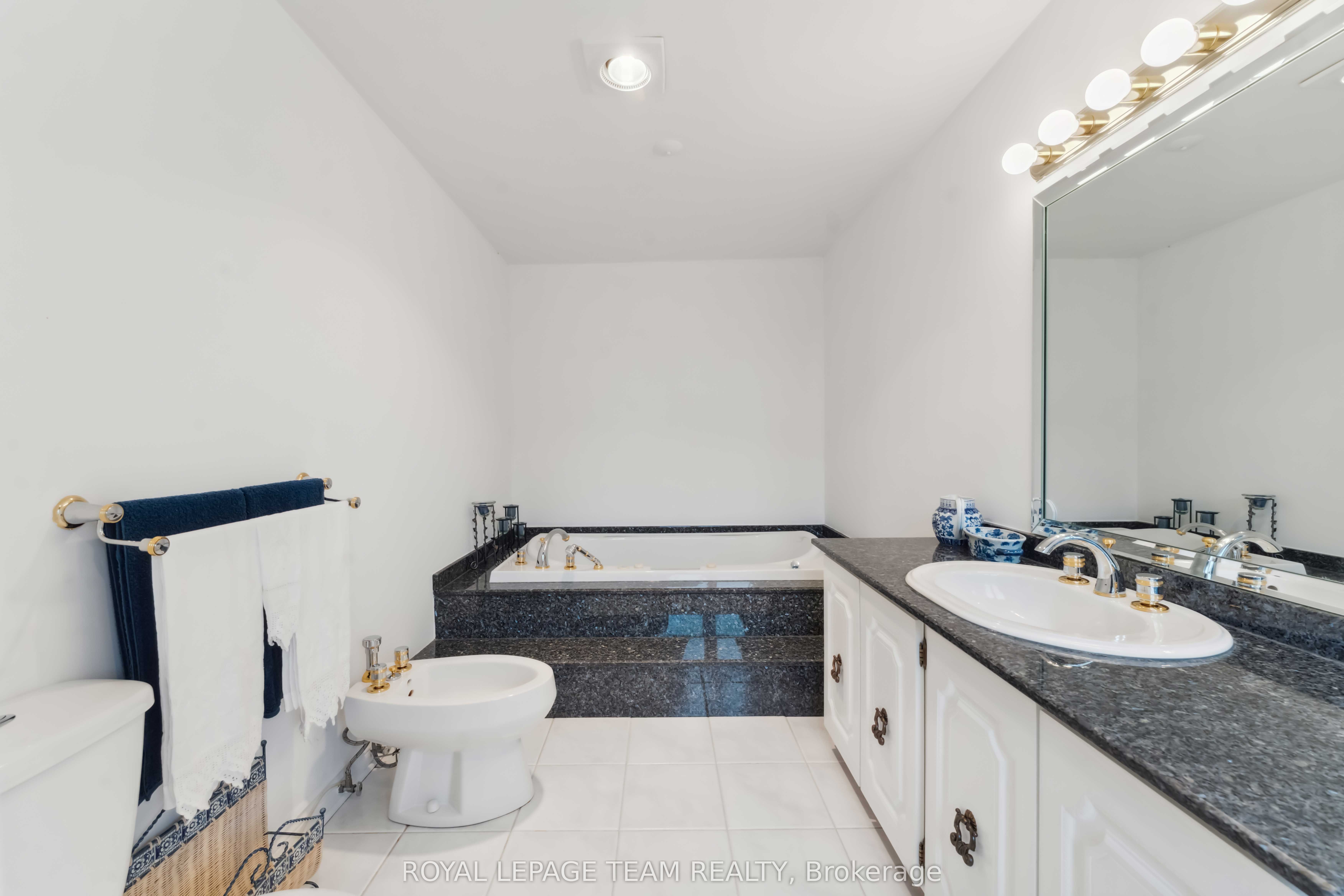 Photo 76 of 12 Queen Anne Crescent, Ottawa, Barrhaven East — HOMEH
