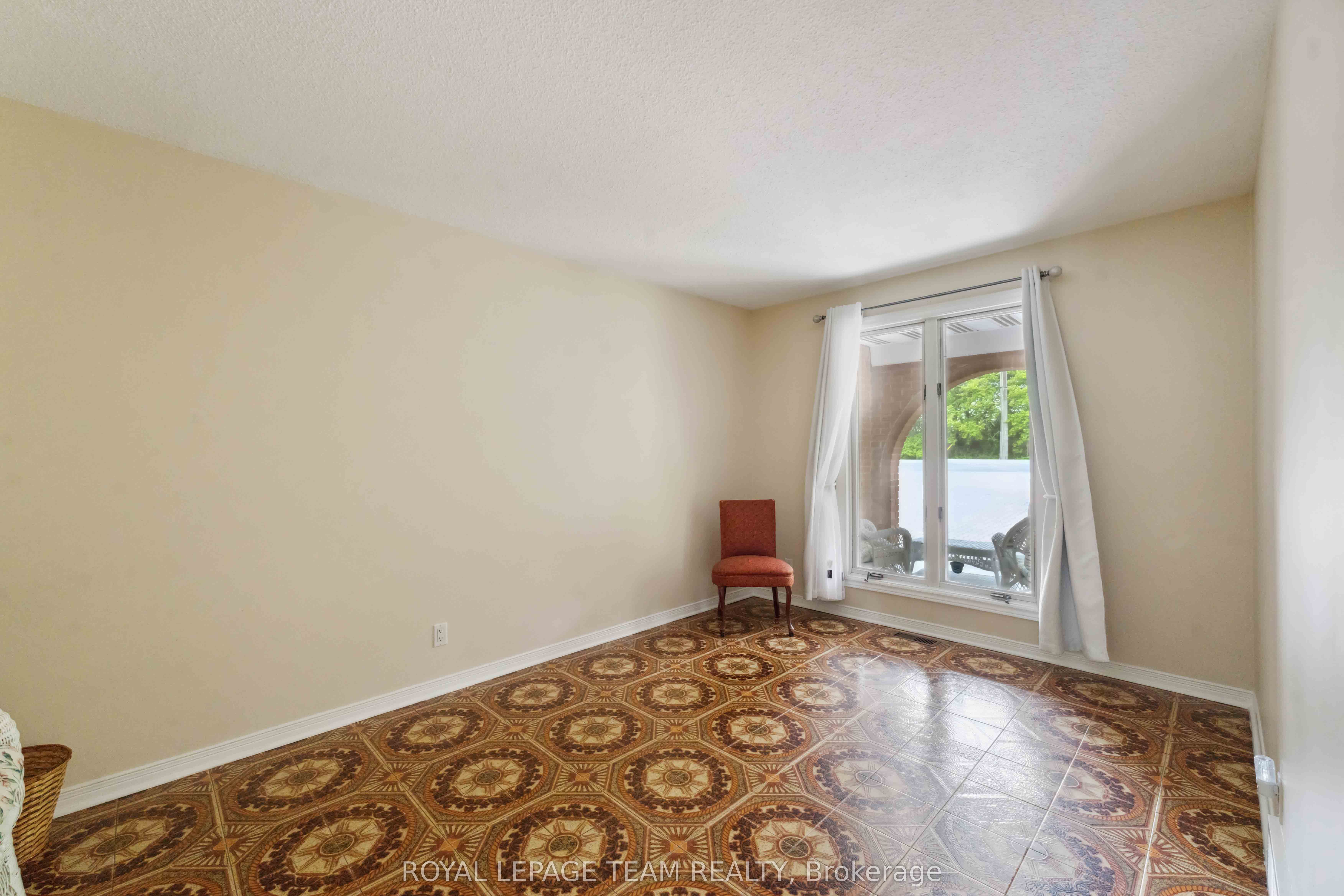 Photo 71 of 12 Queen Anne Crescent, Ottawa, Barrhaven East — HOMEH