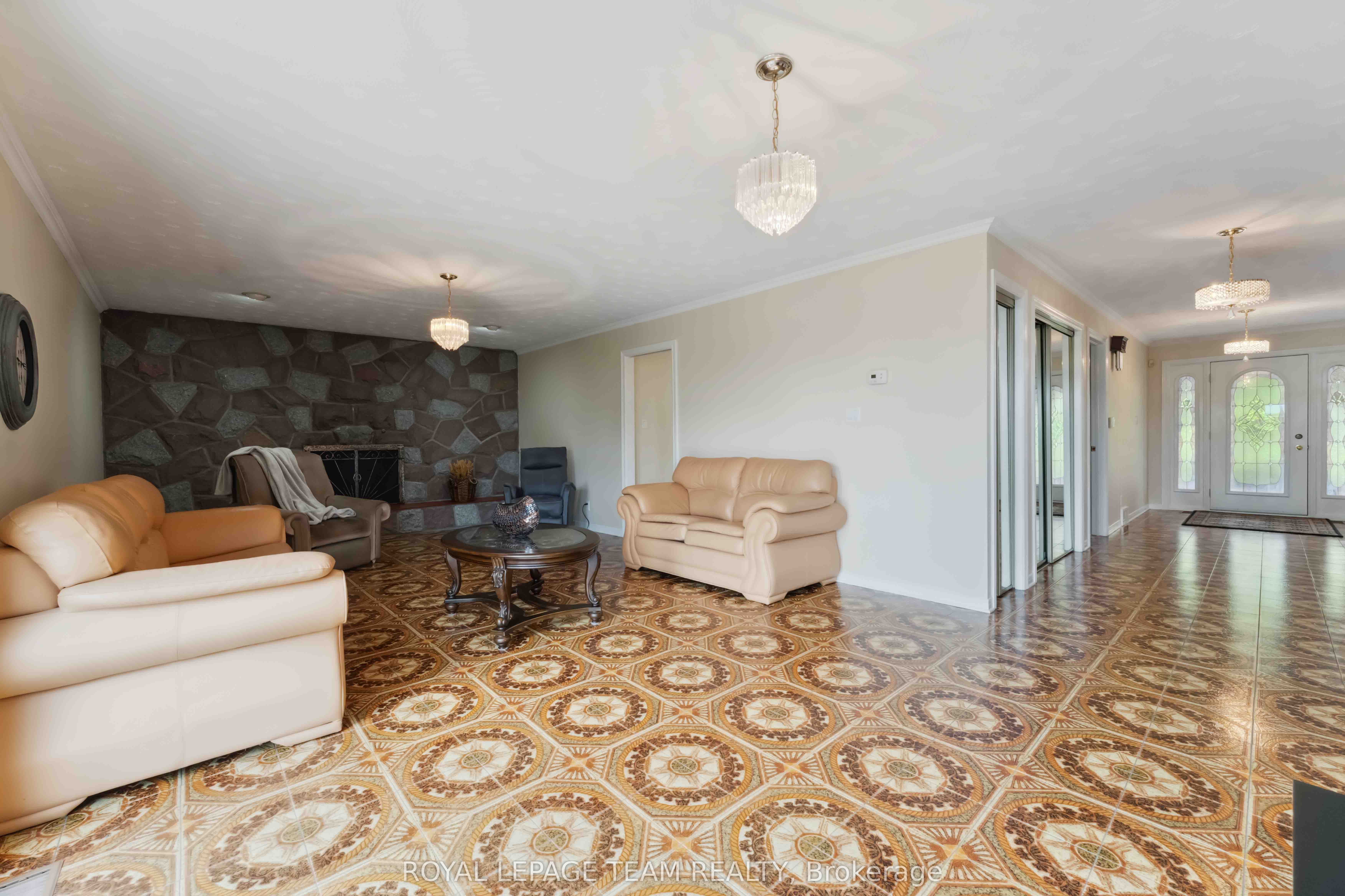 Photo 57 of 12 Queen Anne Crescent, Ottawa, Barrhaven East — HOMEH